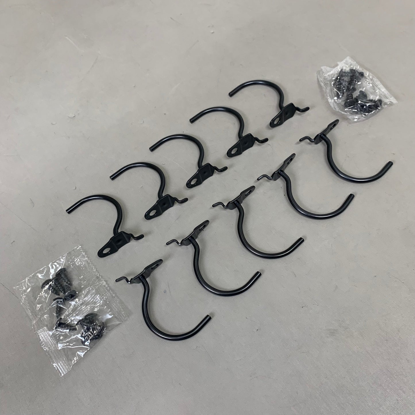 (10 Pack) Curved Pegboard Hooks 2" Black 5TPH7