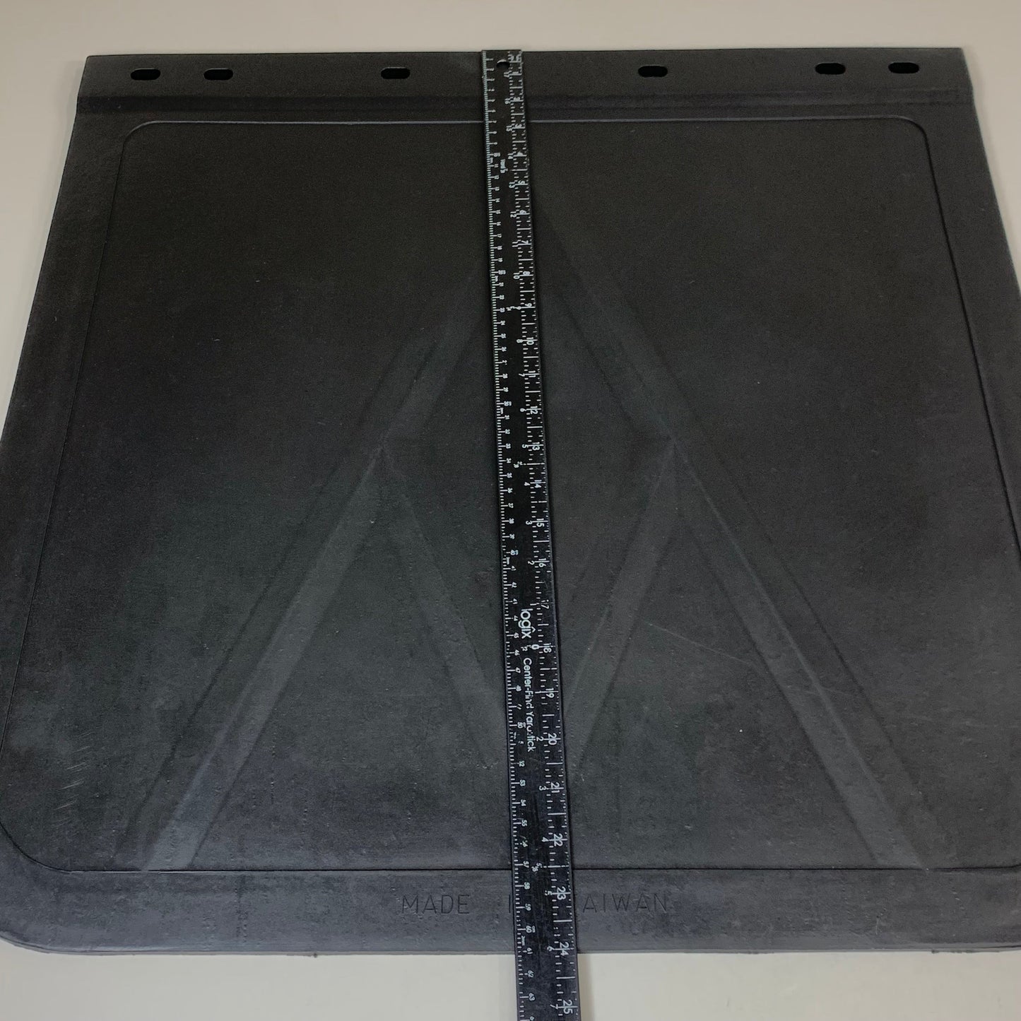 UNITED PACIFIC (2 PACK) Heavy Duty Rubber Mud 24"W x 24"L 3/8"Thick Black 10606B