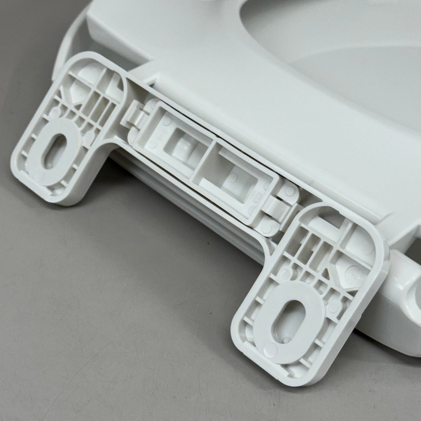 JONES STEPHENS Slow Close Premium Plastic Toilet Seat 16 1/2" White C1606OS00