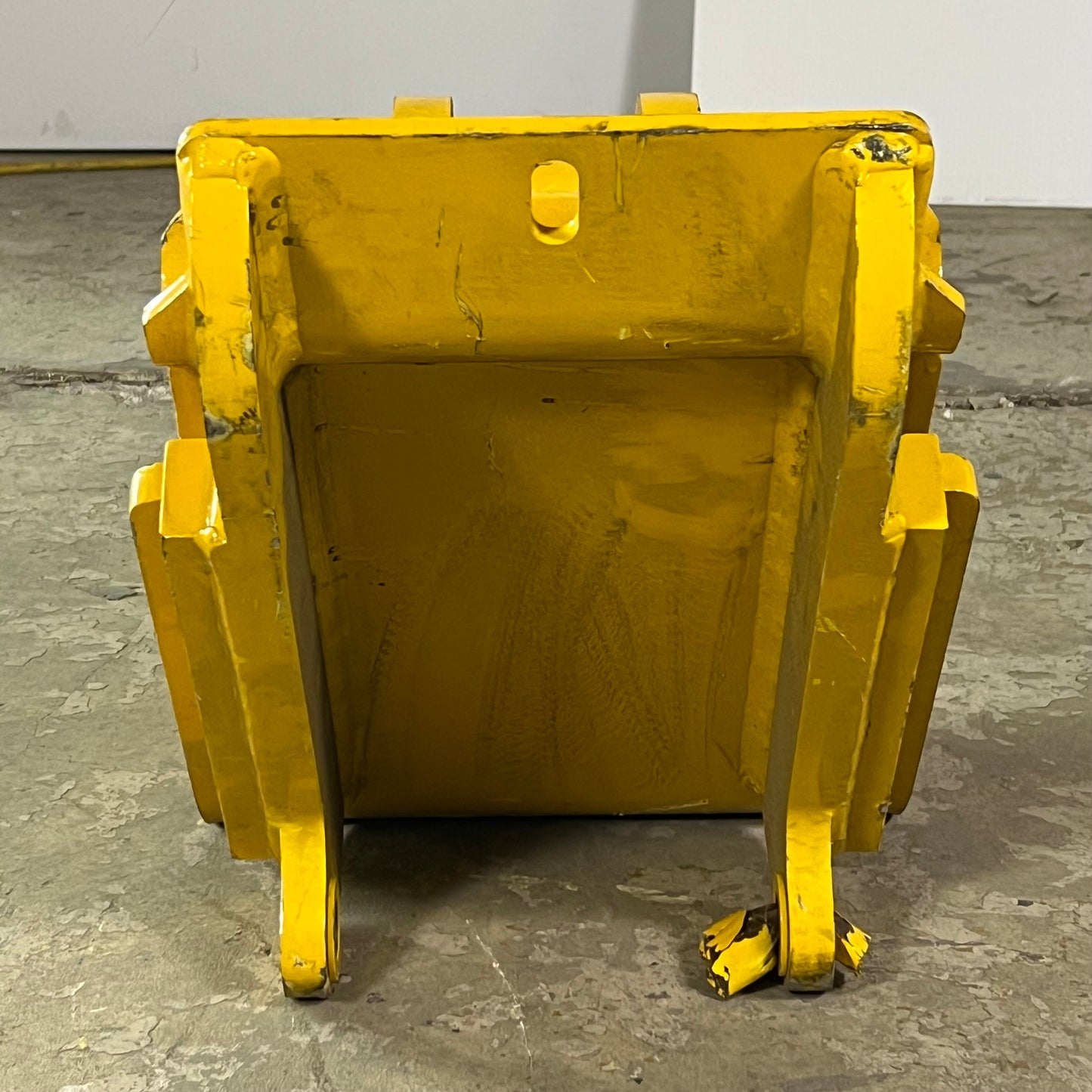 MANITOU GROUP Lifting Hook W/ Kit Sz 22.5" L x 10" W, Yellow 50381196