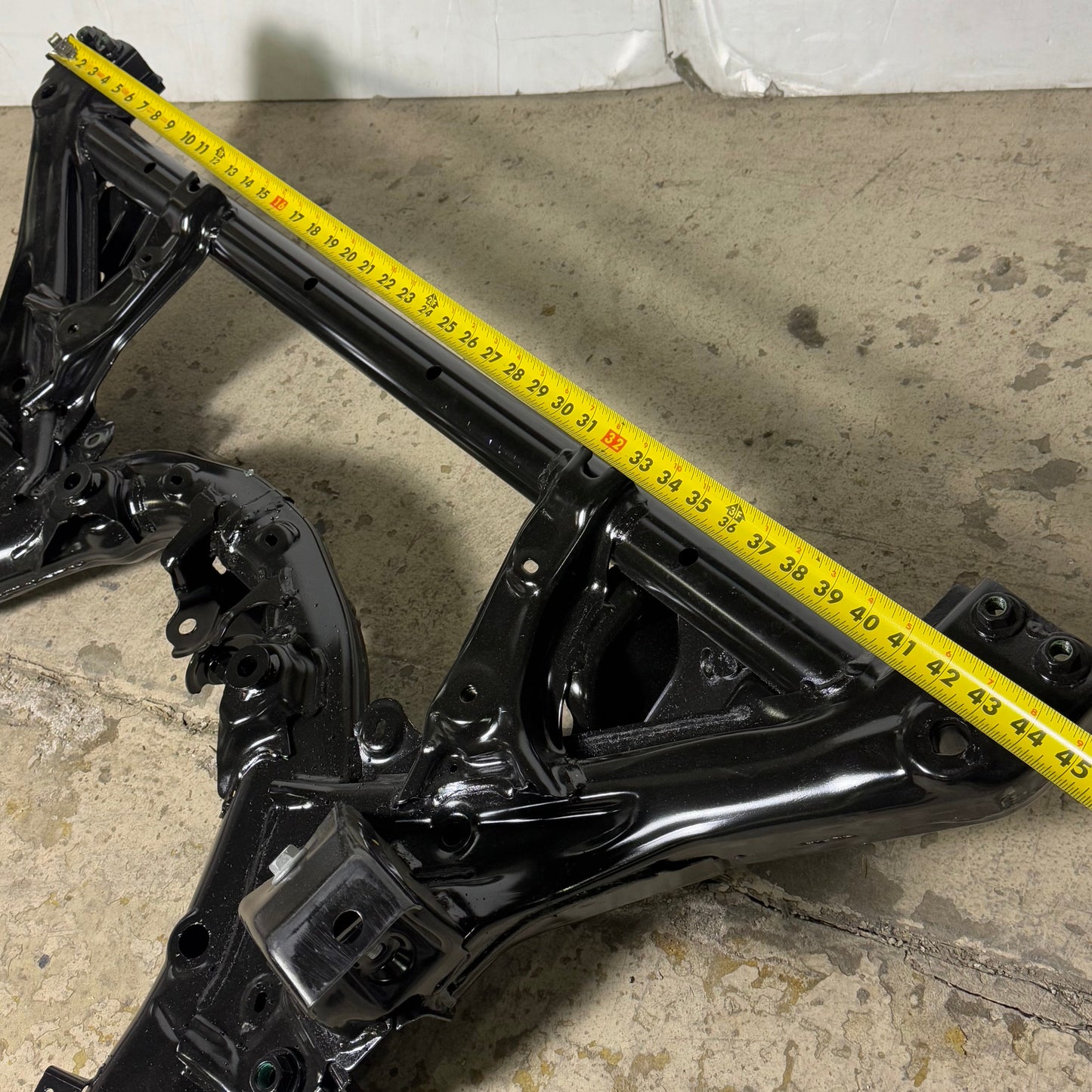 DYNA-MIG 1 Front Subframe Assembly Sz 44” L x 30” H Black Y FSF