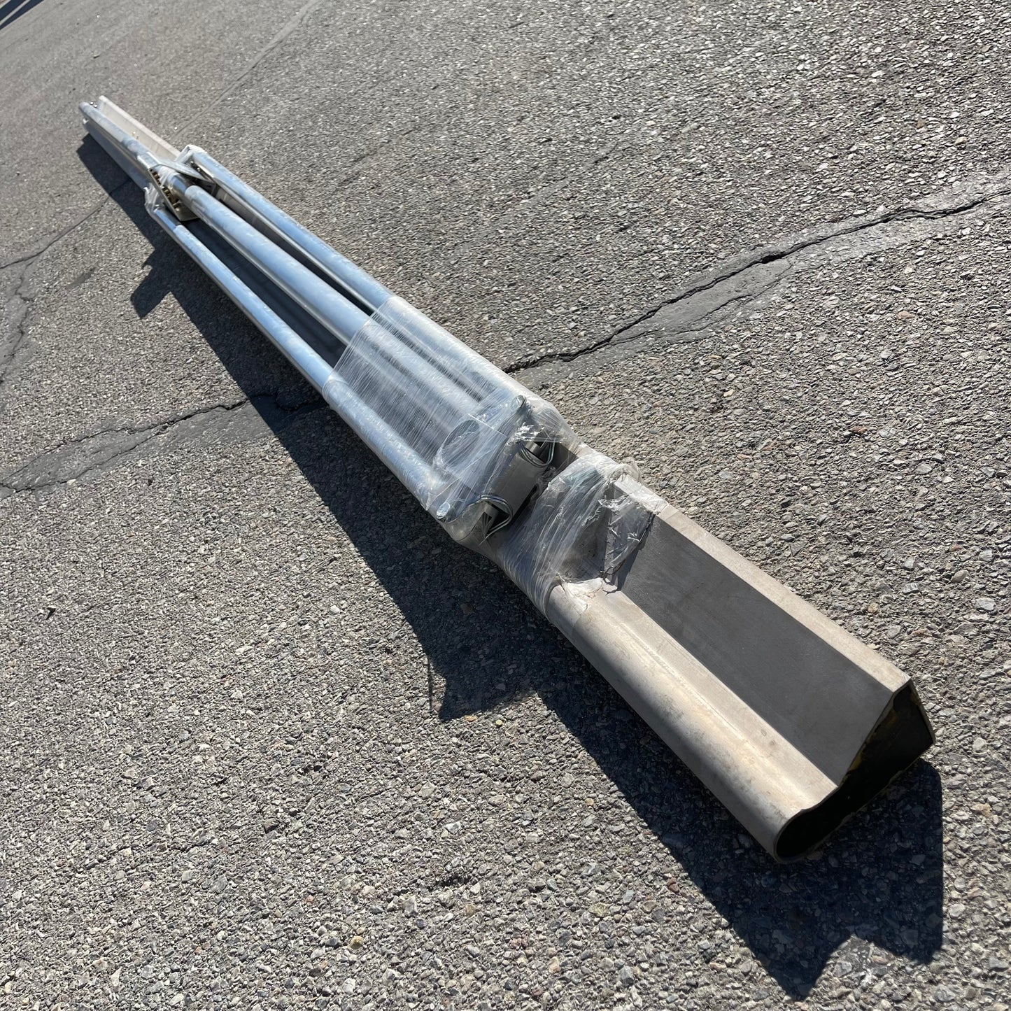 KRAFT TOOL CO. Extru-Lite Magnesium Paver 123.5” handle 144” x 4.5” screed CC291