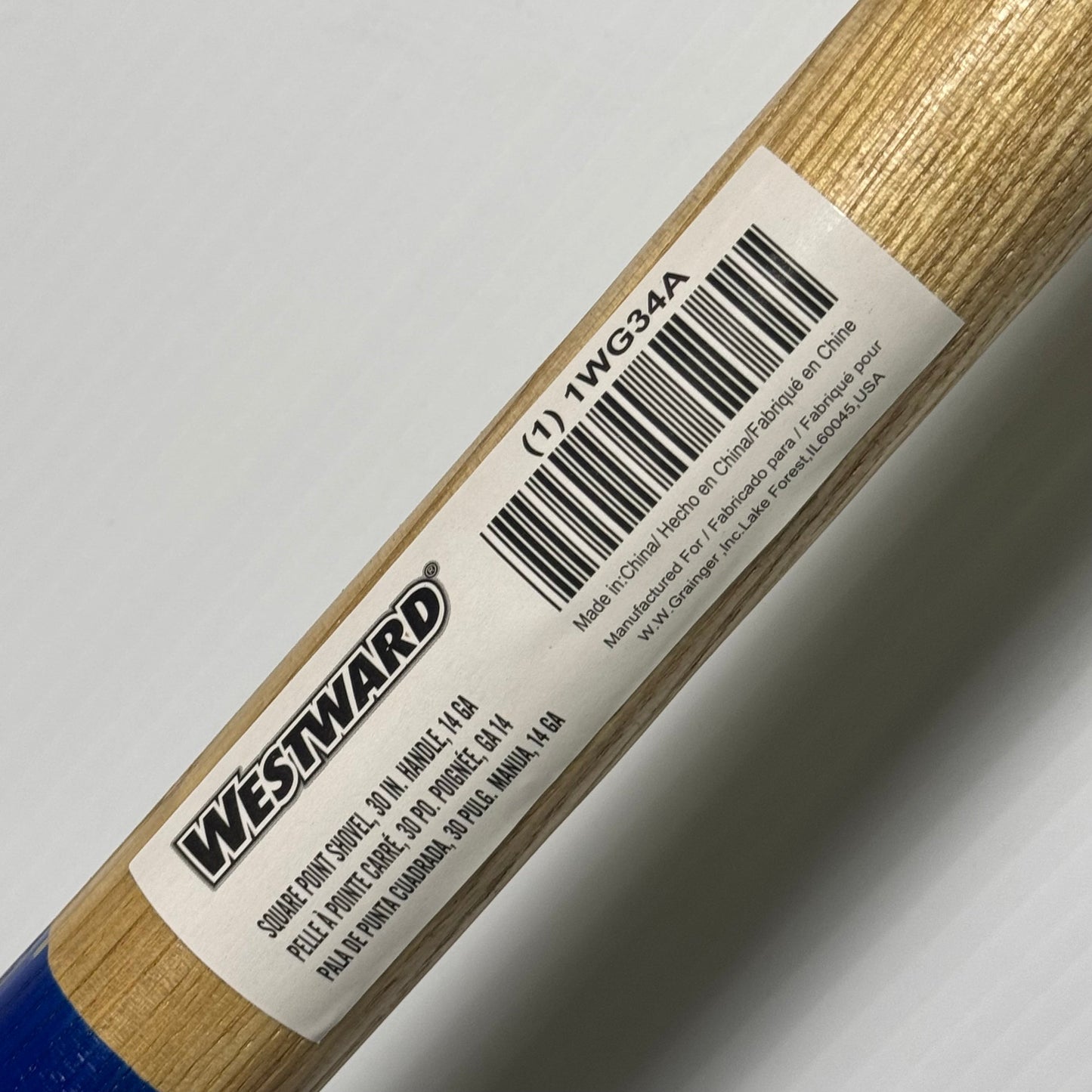 WESTWARD Square Point Shovel 30" 14 Gal, Natural Wood Handle 1WG34A