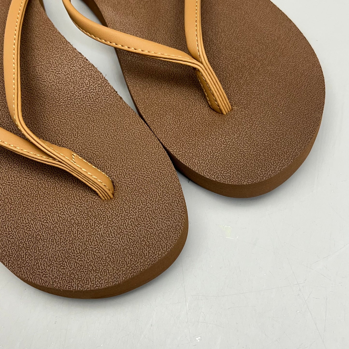COBIAN Nia's Bounce 2 Synthetic Leather Sandals Women's Sz 6, EU 35.5 Tan NIA25-230-6