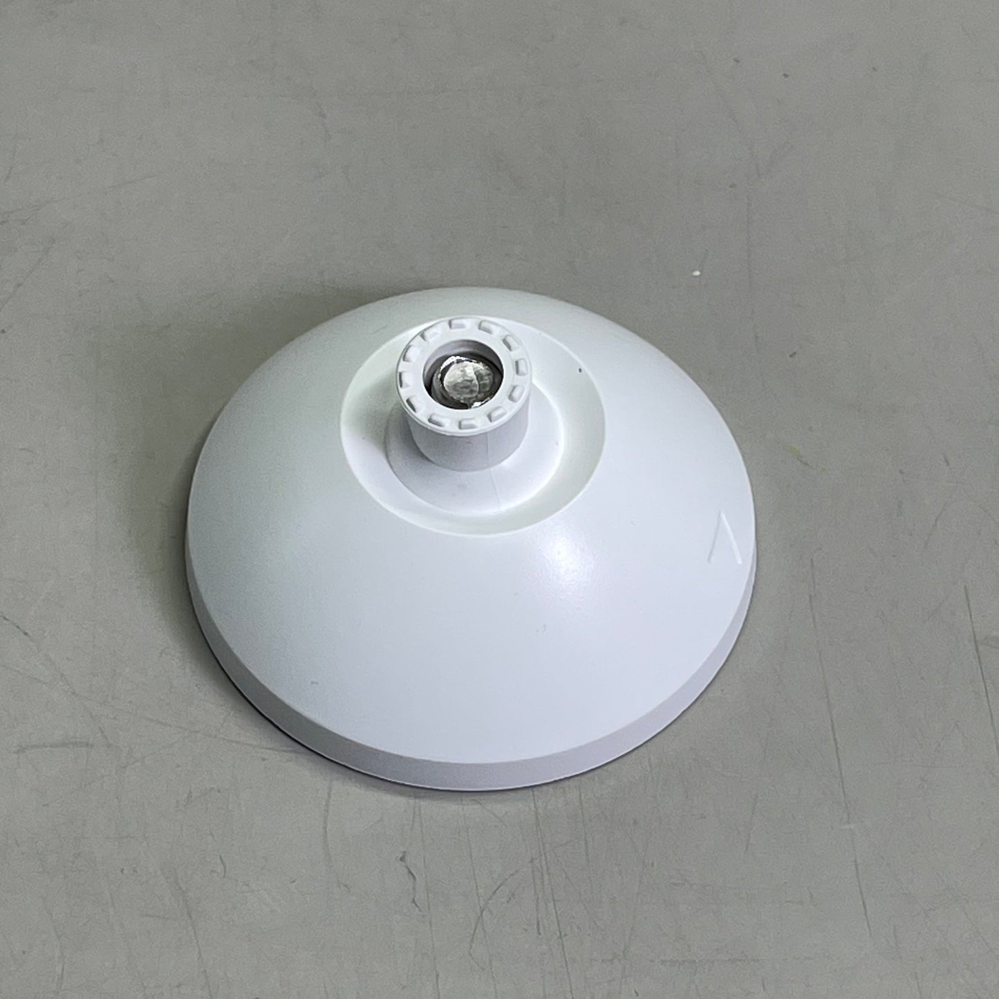 ARLO Essential Outdoor Camera 2nd Gen w/ Color Night Vision 130° FOV White VMC2050-1WMNAS