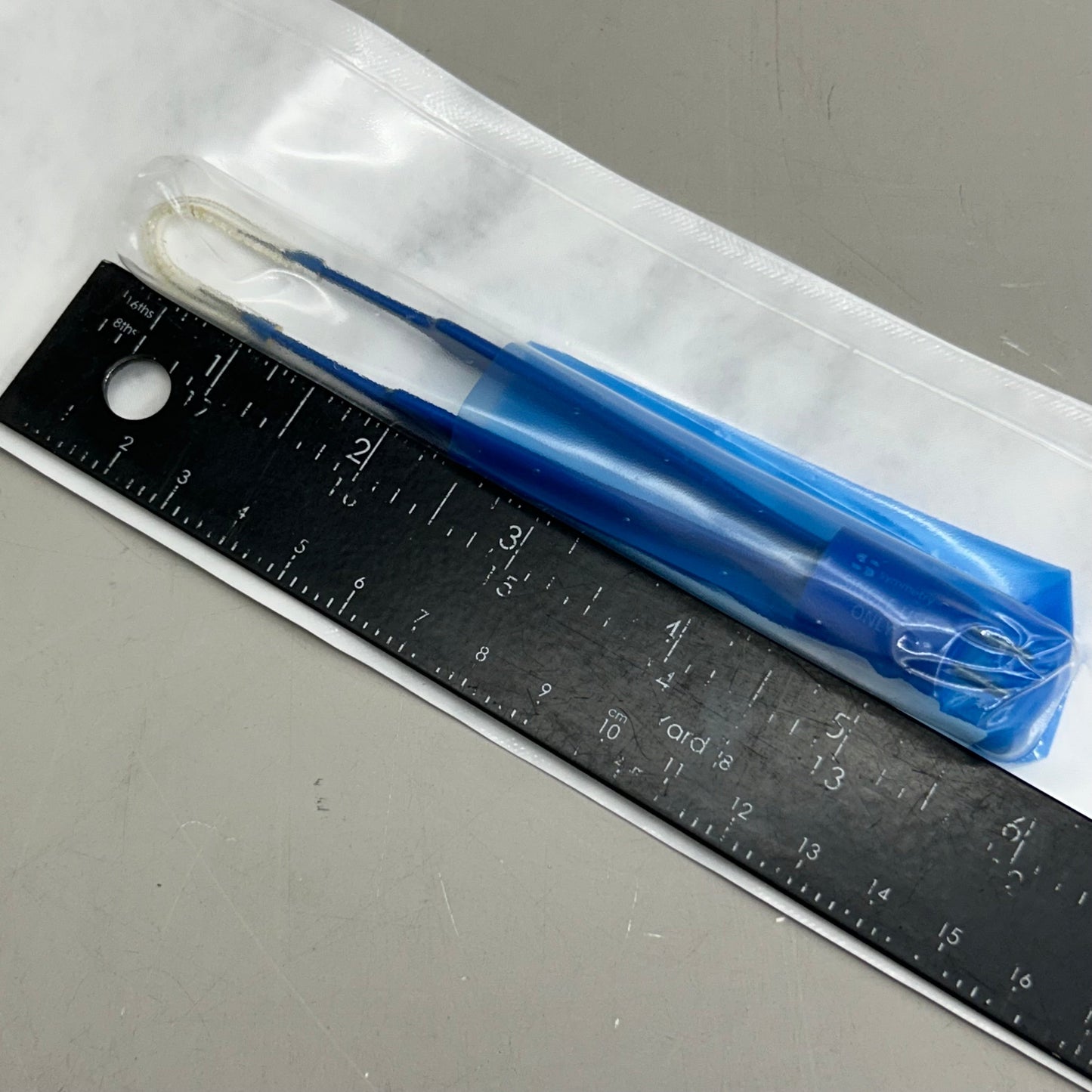 SYMMETRY OLSEN Insulated Bayonet Smooth Tip Forcep 4.5" Blue 20-1060I