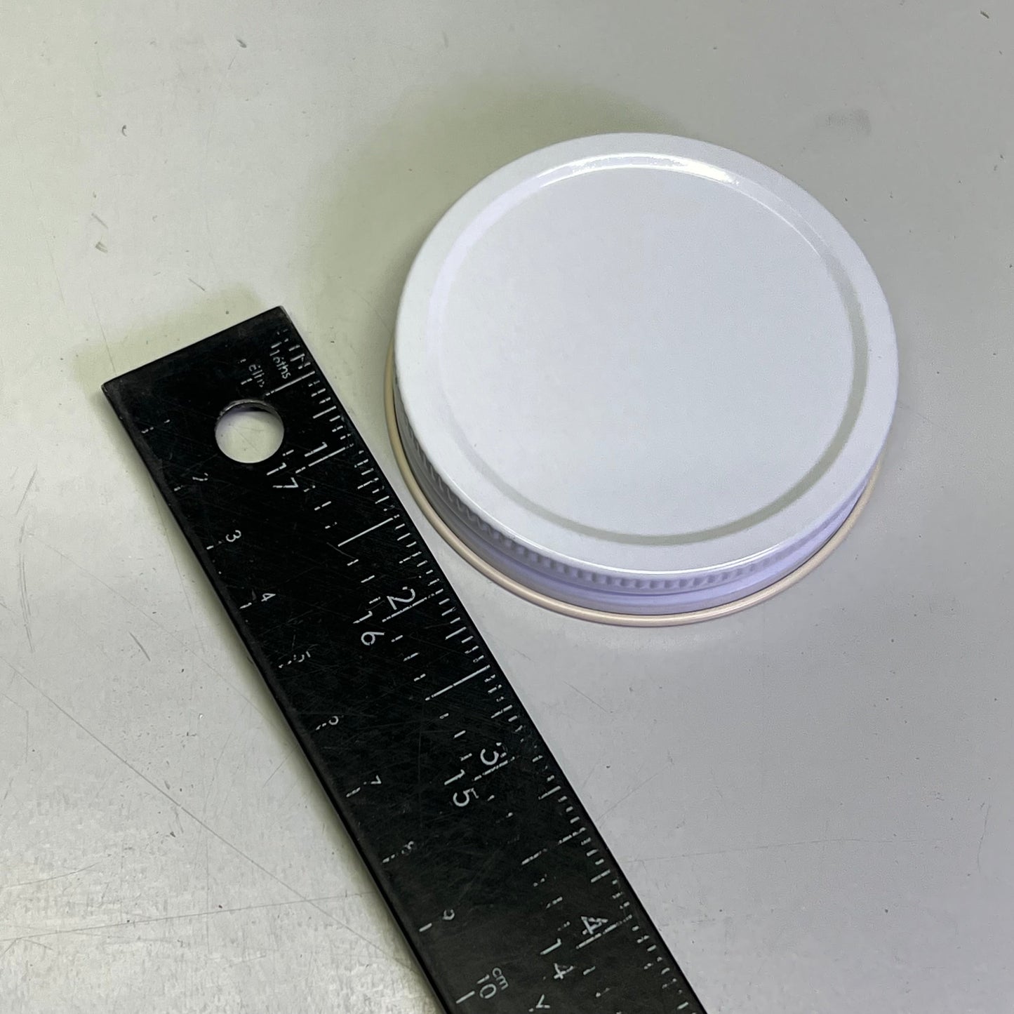 MASSILLY (675 PACK) Mason Jar Lids Twist Closure 70/450 Regular Mouth 2-3/4" Jar