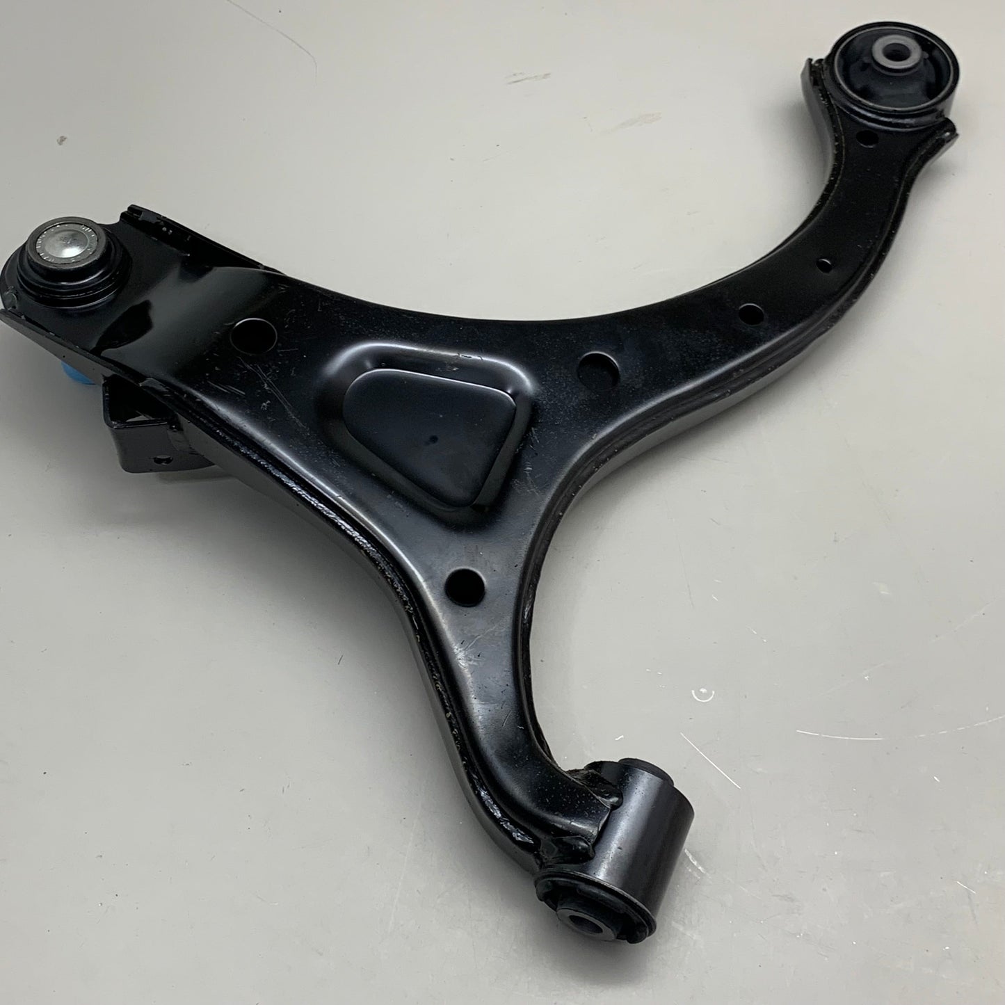 CTR Front Right Lower Control Arm and Ball Joint Assembly CQ0145R for Hyundai & Kia