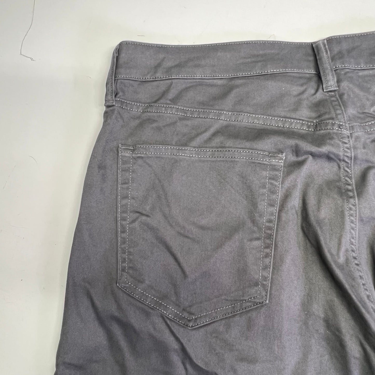 DOCKERS All Seasons Tech Straight Fit Jean Cut Pant Men's Sz 34x30 Steelhead