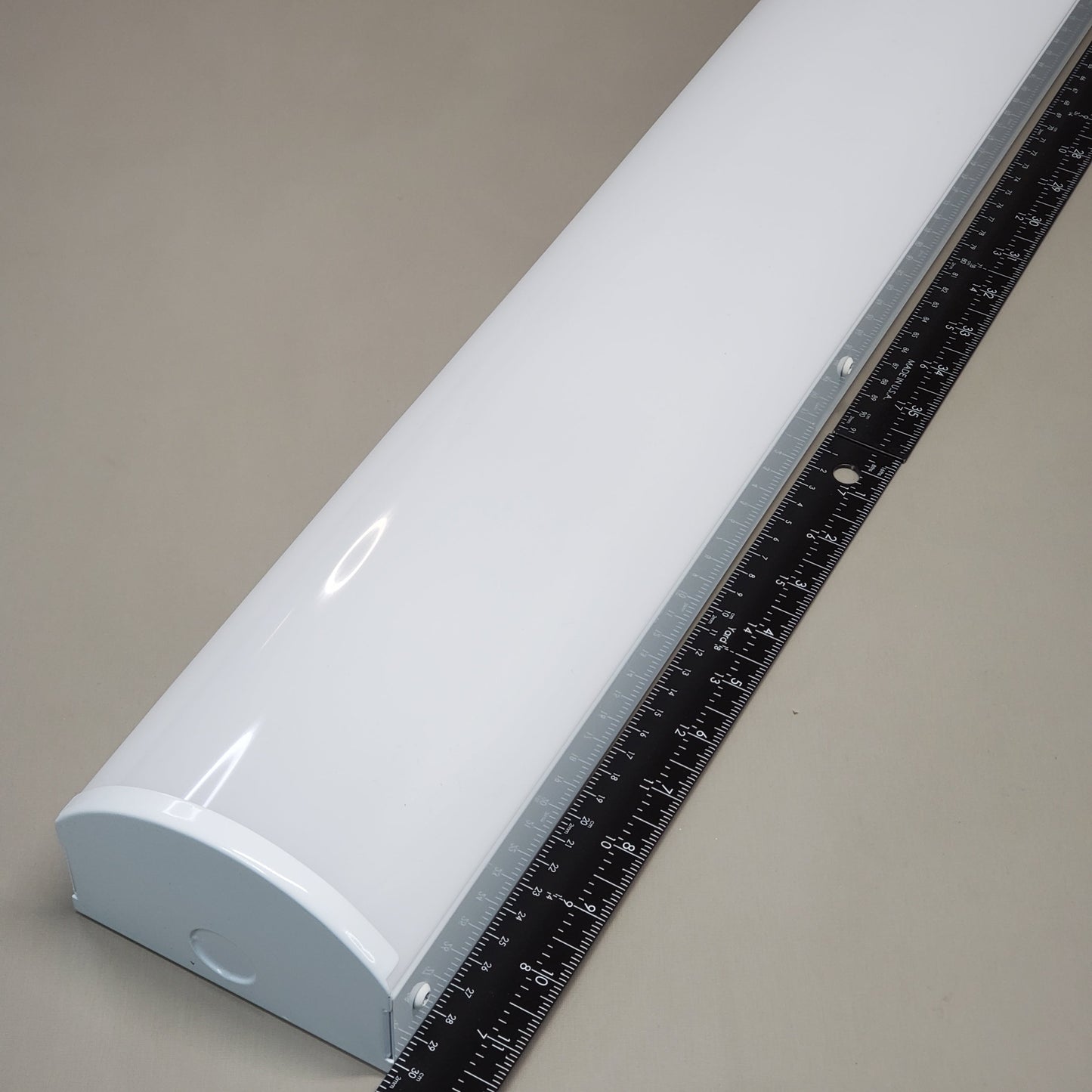 BARRON lighting group (4 PACK) Trace Lite 4' Stairwell Lighting Color & Power Switchable SSF-4-CP-SC
