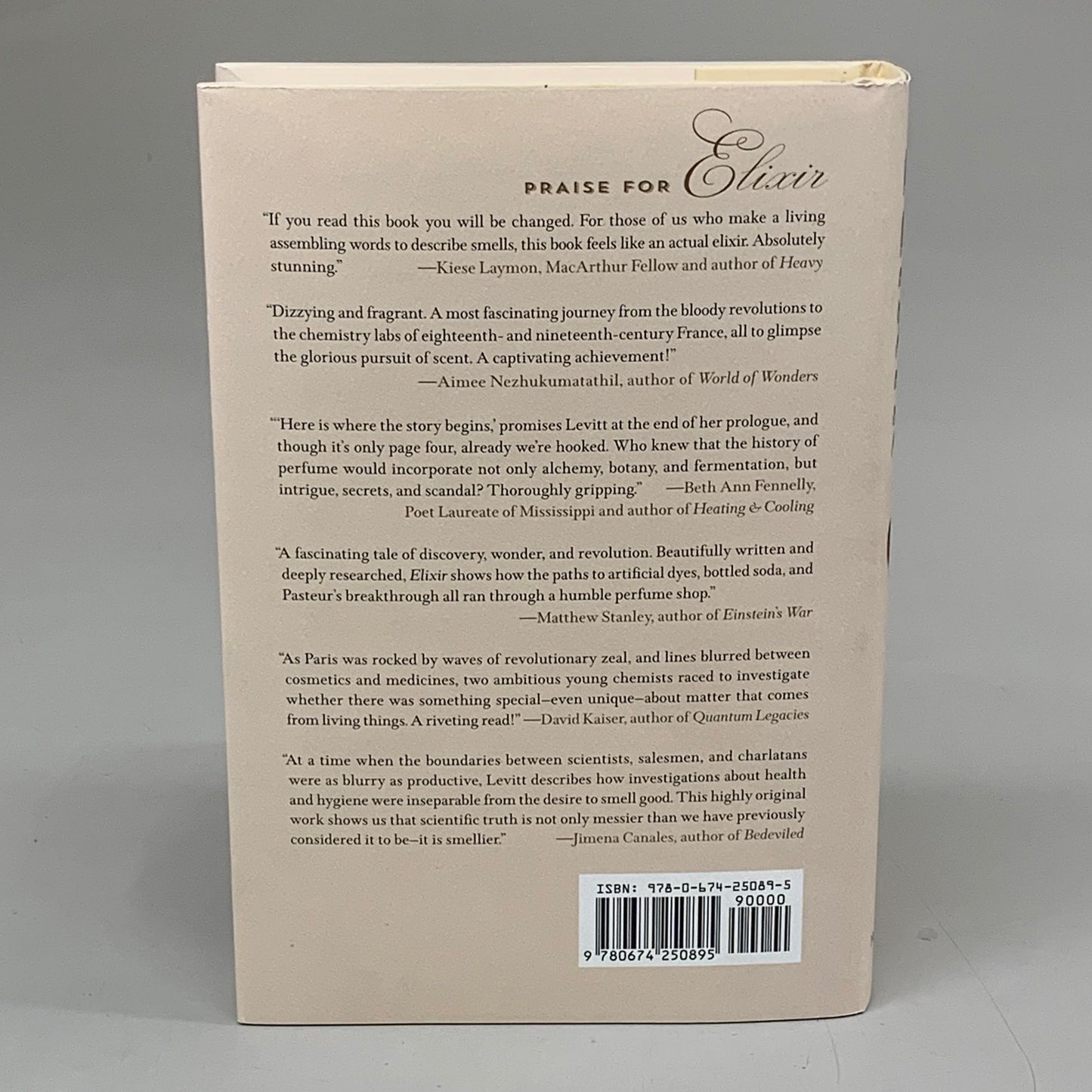 HARVARD Theresa Levitt Elixir A Parisian Perfume House 320 Pages