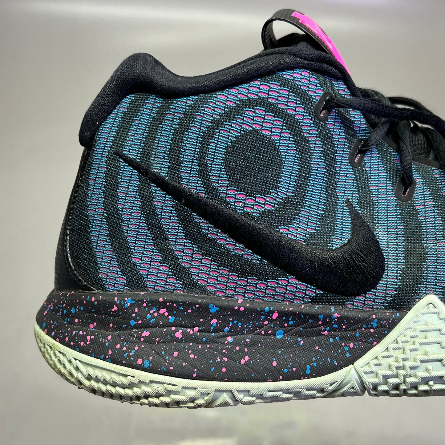 NIKE Kyrie 4 Decades Pack 80s Sneaker Men's Sz 11 Black/Blue/Purple (Pre-Owned)