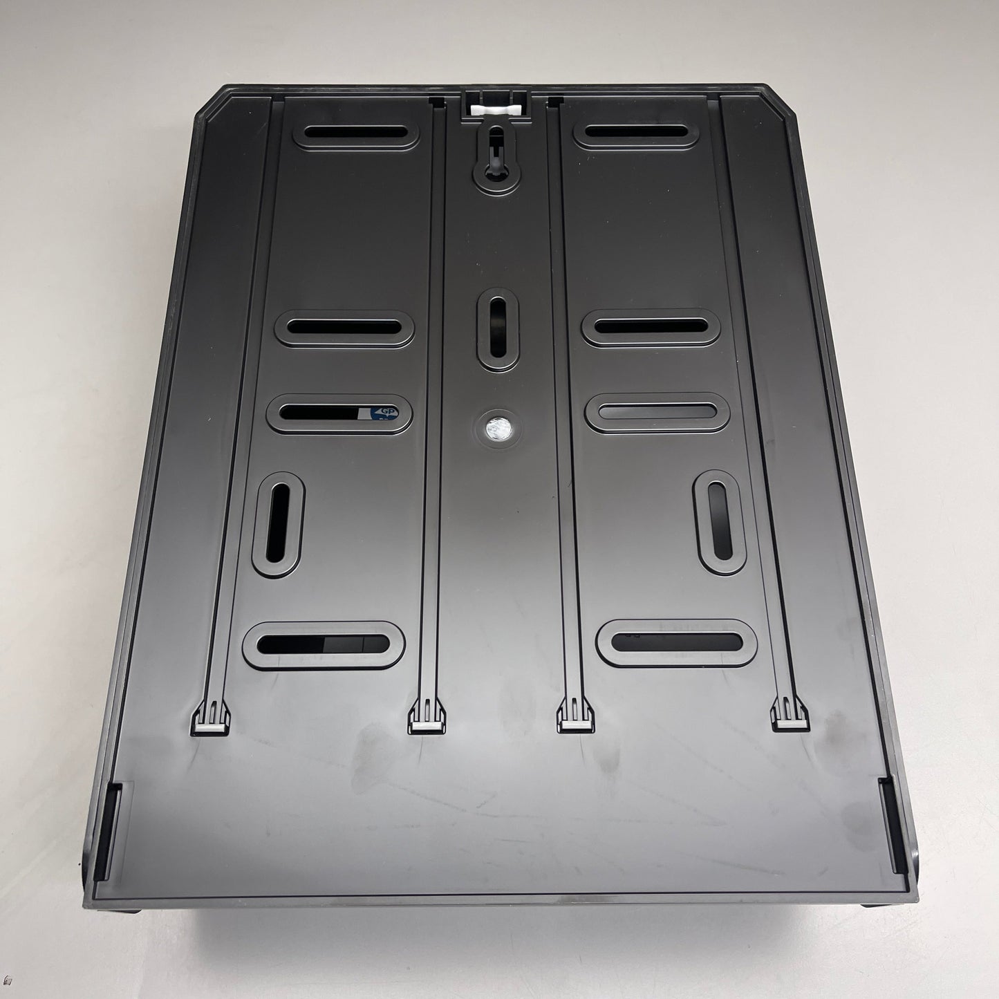 GEORGIA PACIFIC C-Fold/Multifold Paper Towel Dispenser Black 56650A (New)