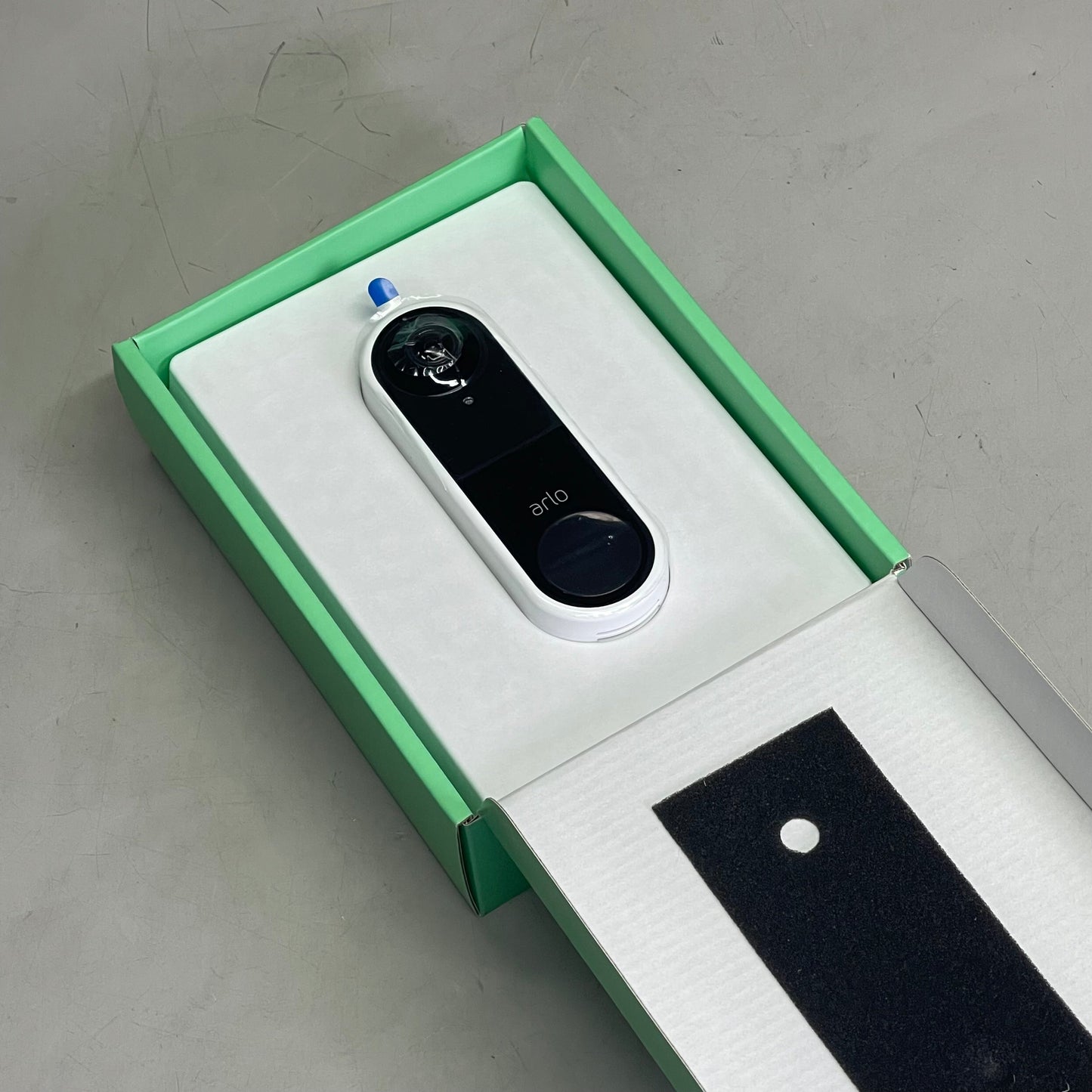 ARLO Wired Video Doorbell w/ Night Vision 180° FOV White AVD1001W-100NAS (Pre-Owned)
