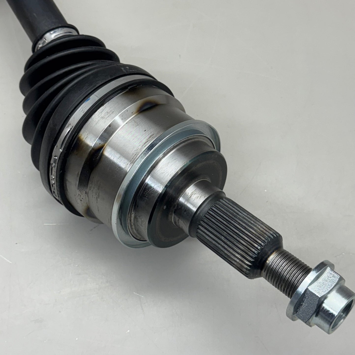 NAPA Premium CV Drive Axle Grooved 21.65" for Chevy/GMC/Hummer 94-9119