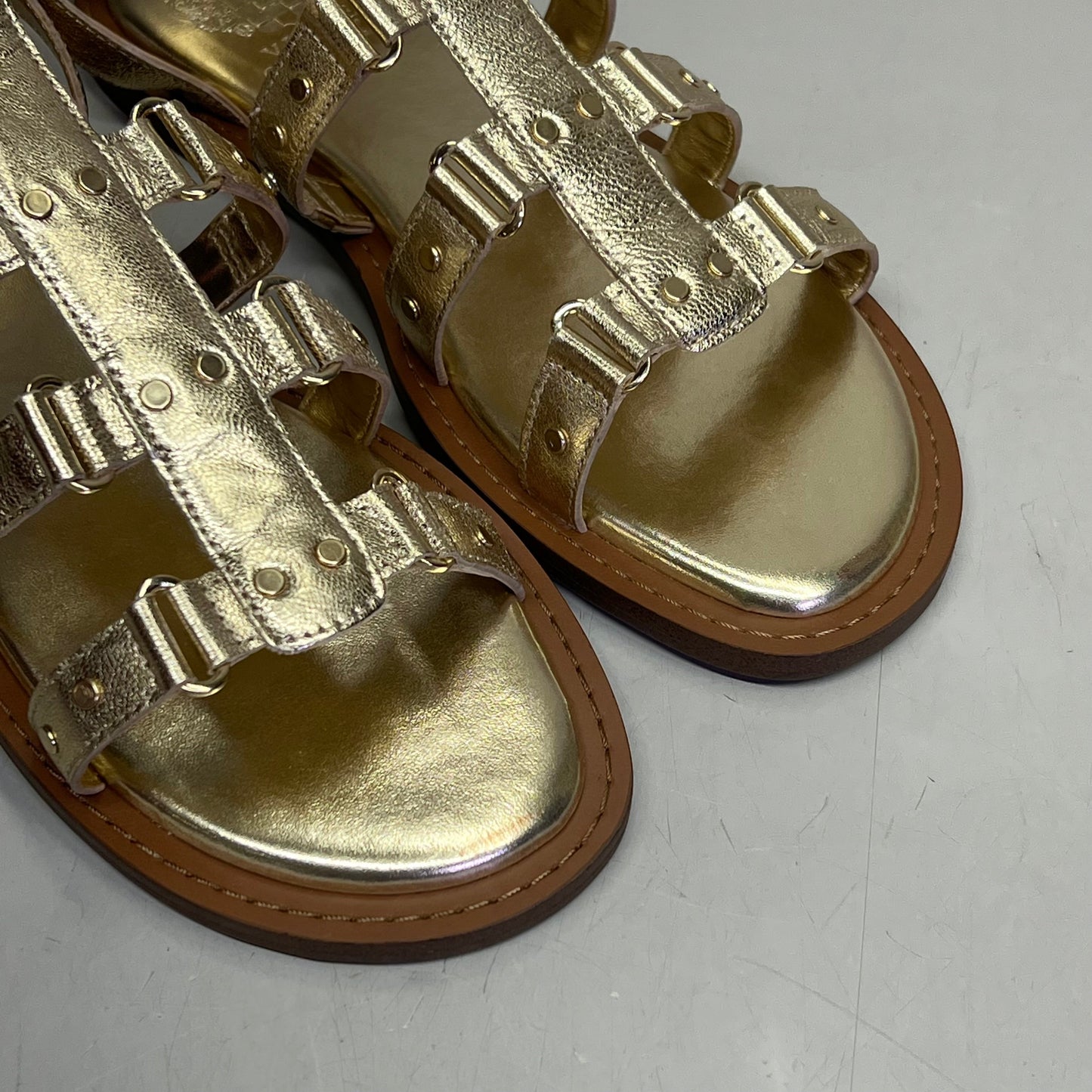 VINCE CAMUTO Leather Studded Gladiator Sandals Women's Sz 9M Egyptian Gold