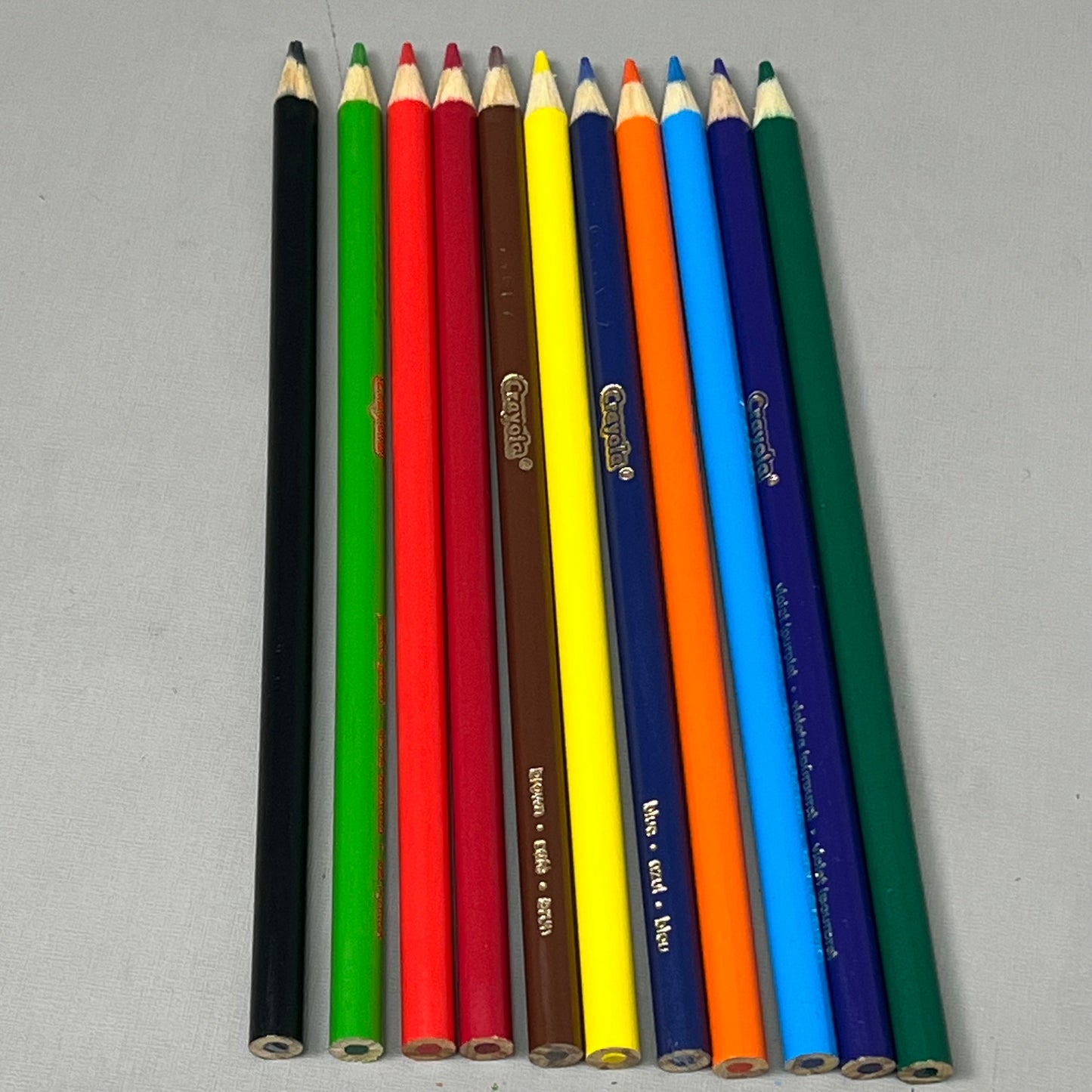CRAYOLA (12 PACK) Wood Colored Pencils Long Pre Sharpened 12 Pencils Per Package