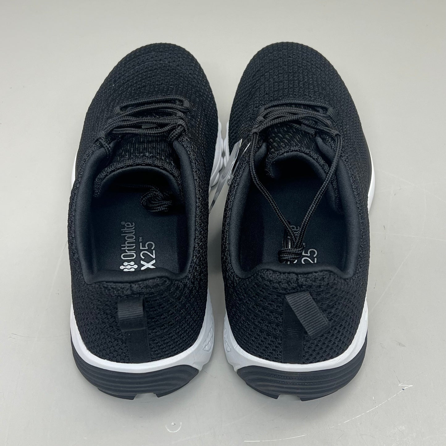 PROPET Tour Knit Sneaker Cushion Insole Women's Sz 9 M(B) Black/White WAA112M