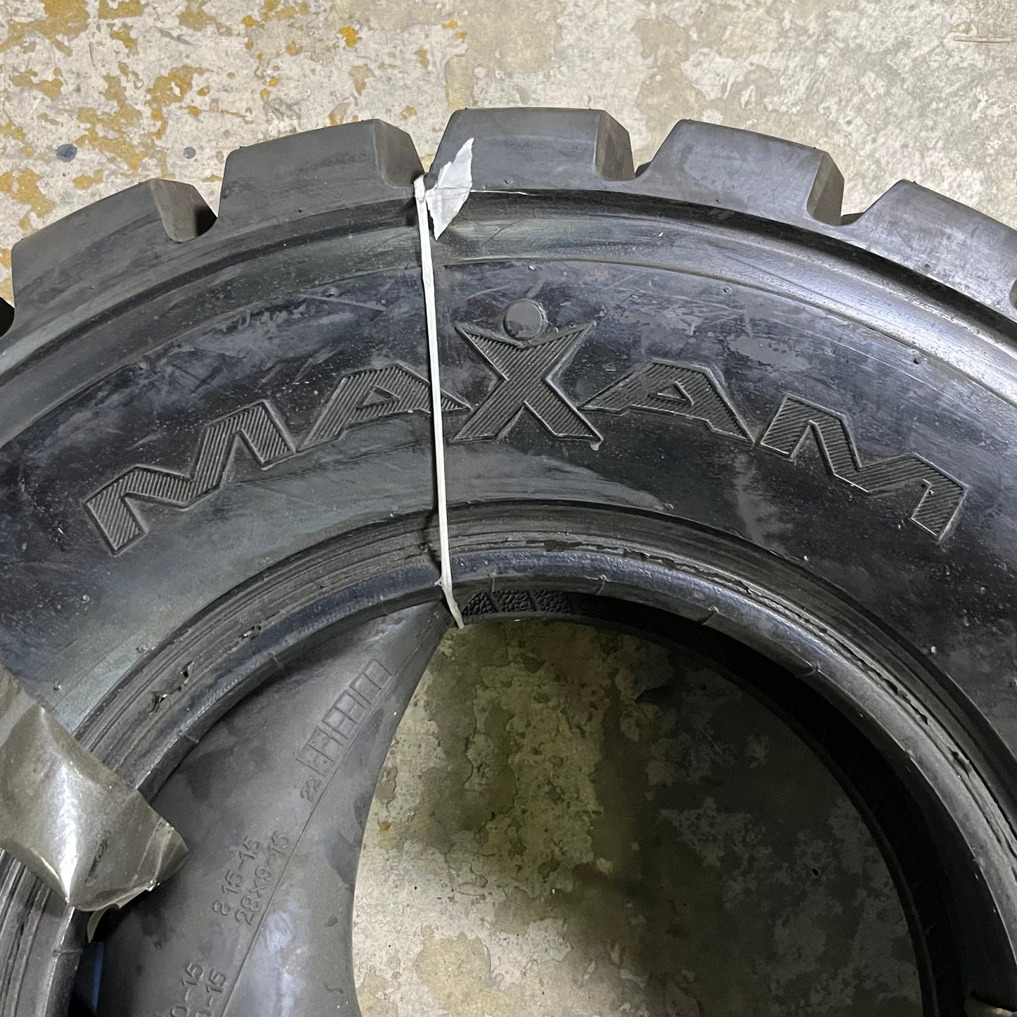 MAXAM Industrial & Forklift Tire Dot 0823 Sz 8.25-15 N.H.S Black MS801