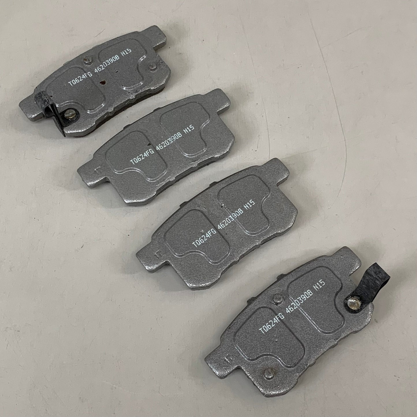 WAGNER ThermoQuiet Ceramic Disc Brake Pad Set For Acura TSX & Honda Accord PD1336