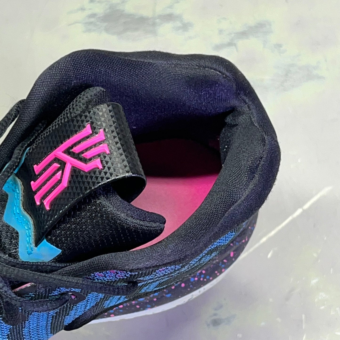 NIKE Kyrie 4 Decades Pack 80s Sneaker Men's Sz 11 Black/Blue/Purple (Pre-Owned)