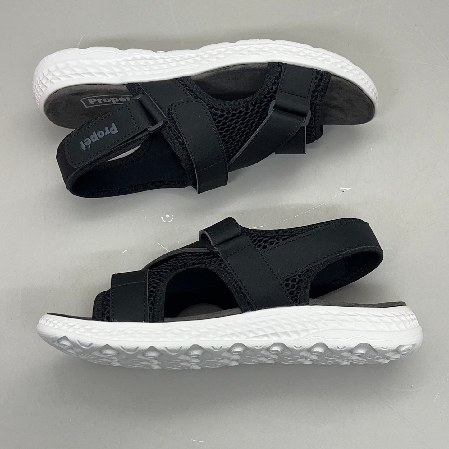 PROPET Travel Activ Sport Lightweight Women's Sz 10 M(B) Black/White WST013P