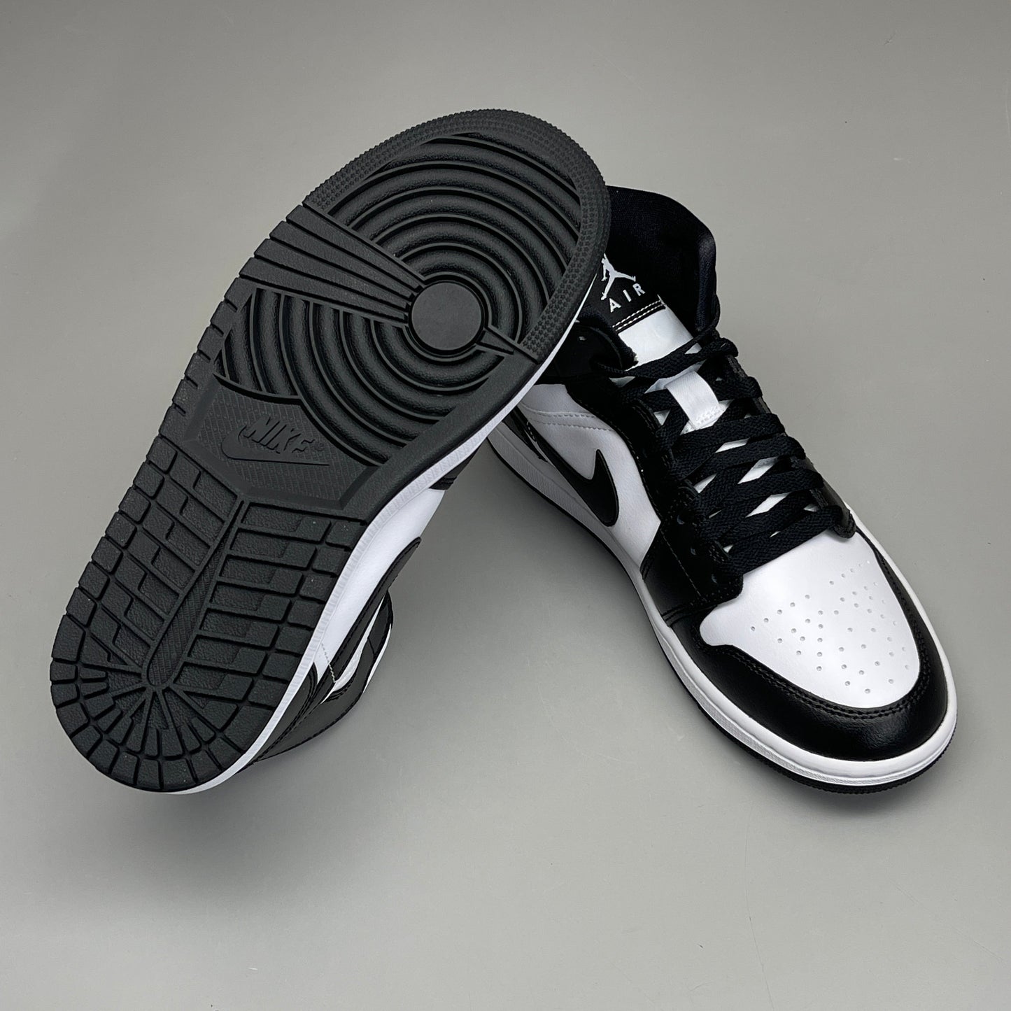 NIKE AIR JORDAN 1 Mid Panda Shoe Women's Sz 6.5 Black / White DV0991-101 (New)