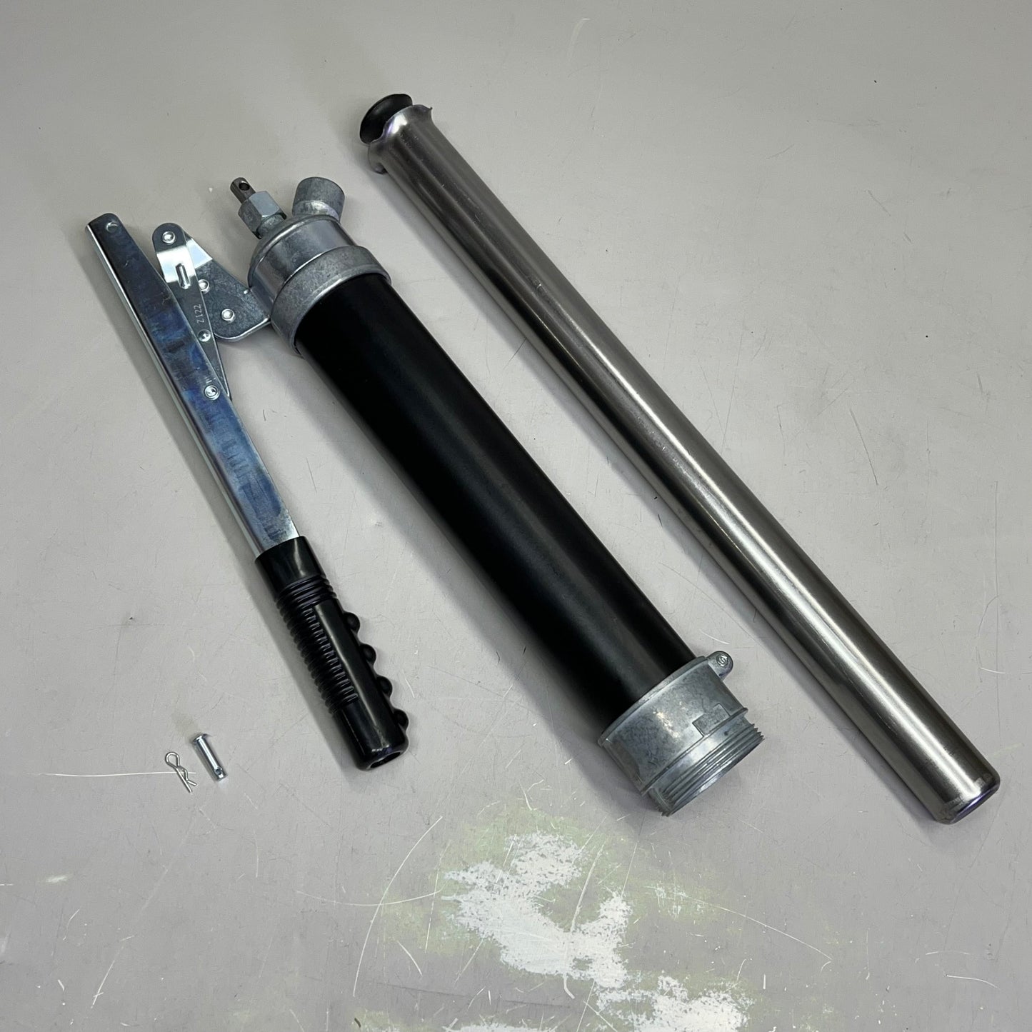 LUBRIMATIC Professional Lever Action Barrel Pump Multi-Directional Handle 55-125