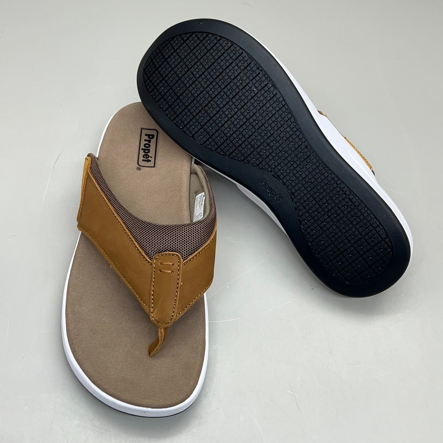 PROPET Easton Cushion Flip Flop Sandal Leather Men's Sz 9.5 XX(5E) Tan MSV011P