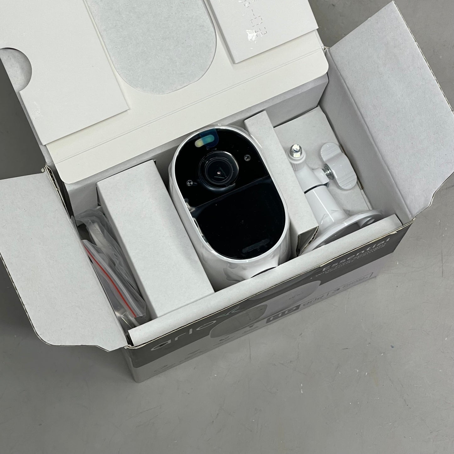 ARLO Wire-Free Spotlight Security Camera 130° FOV White VMC2030W-100NAS