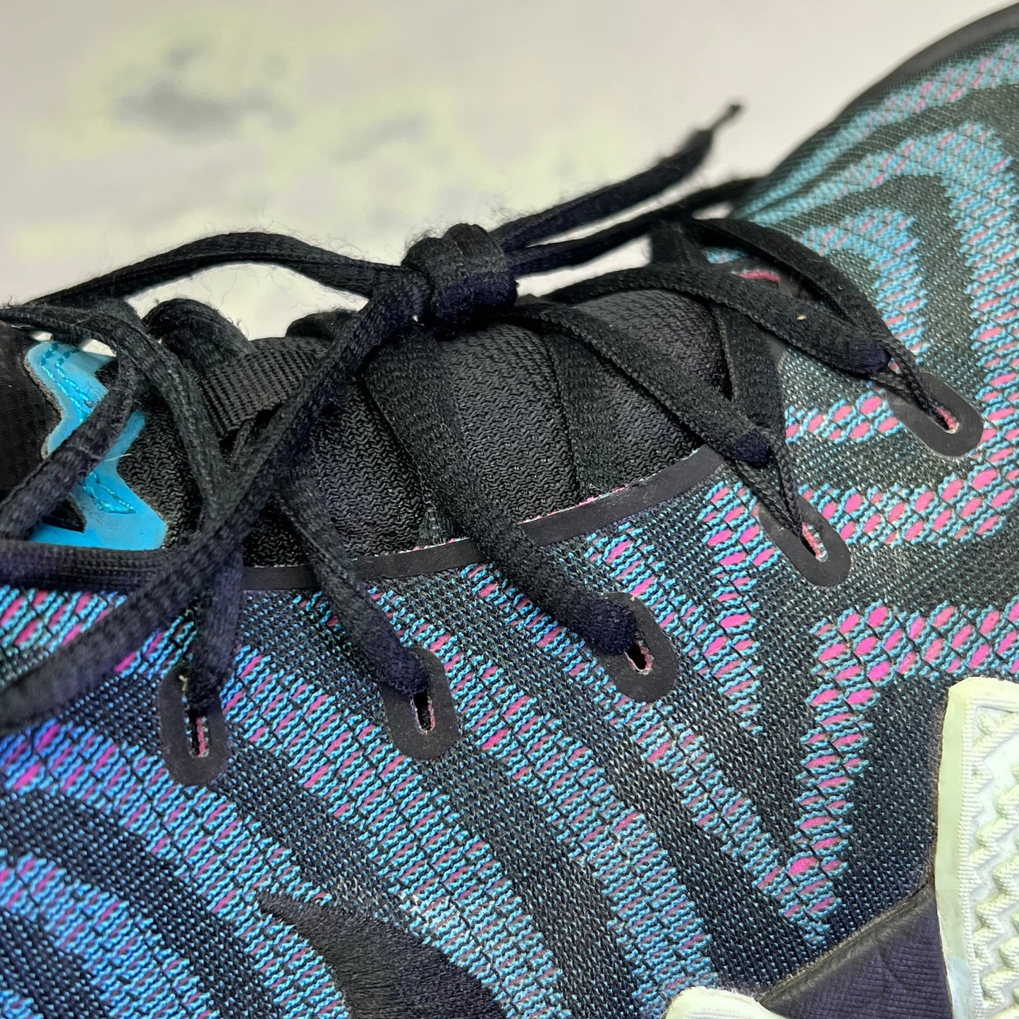 NIKE Kyrie 4 Decades Pack 80s Sneaker Men's Sz 11 Black/Blue/Purple (Pre-Owned)
