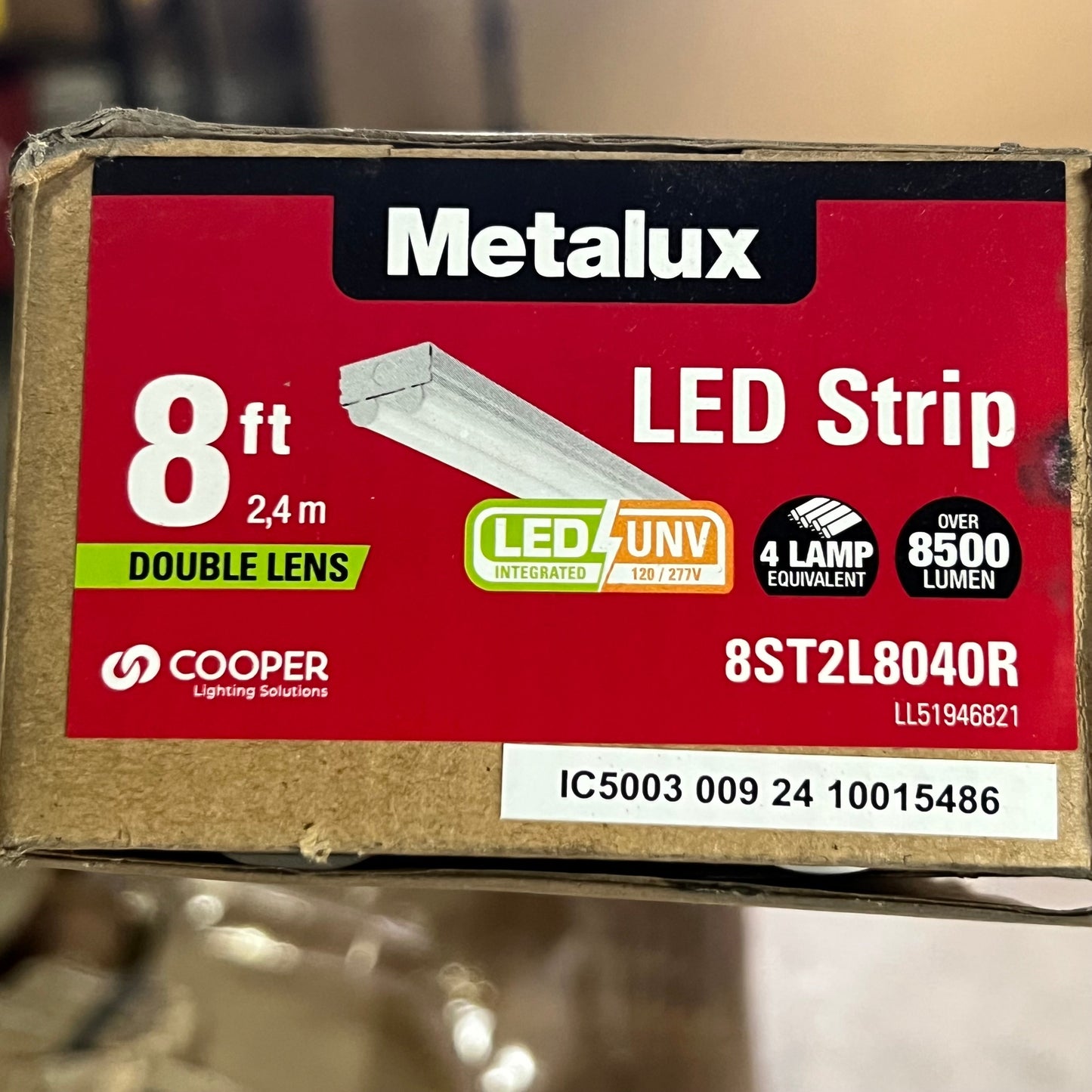 METALUX Led Strip Light 8 ft Double Lens White 8ST2L8040R