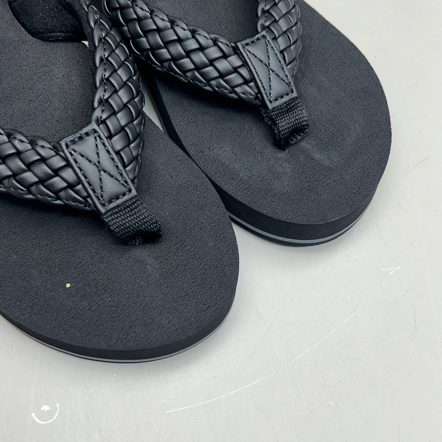 COBIAN Braided Bounce Synthetic Leather Sandals Women's Sz 6 EU 35.5  Black BRB10-001-6
