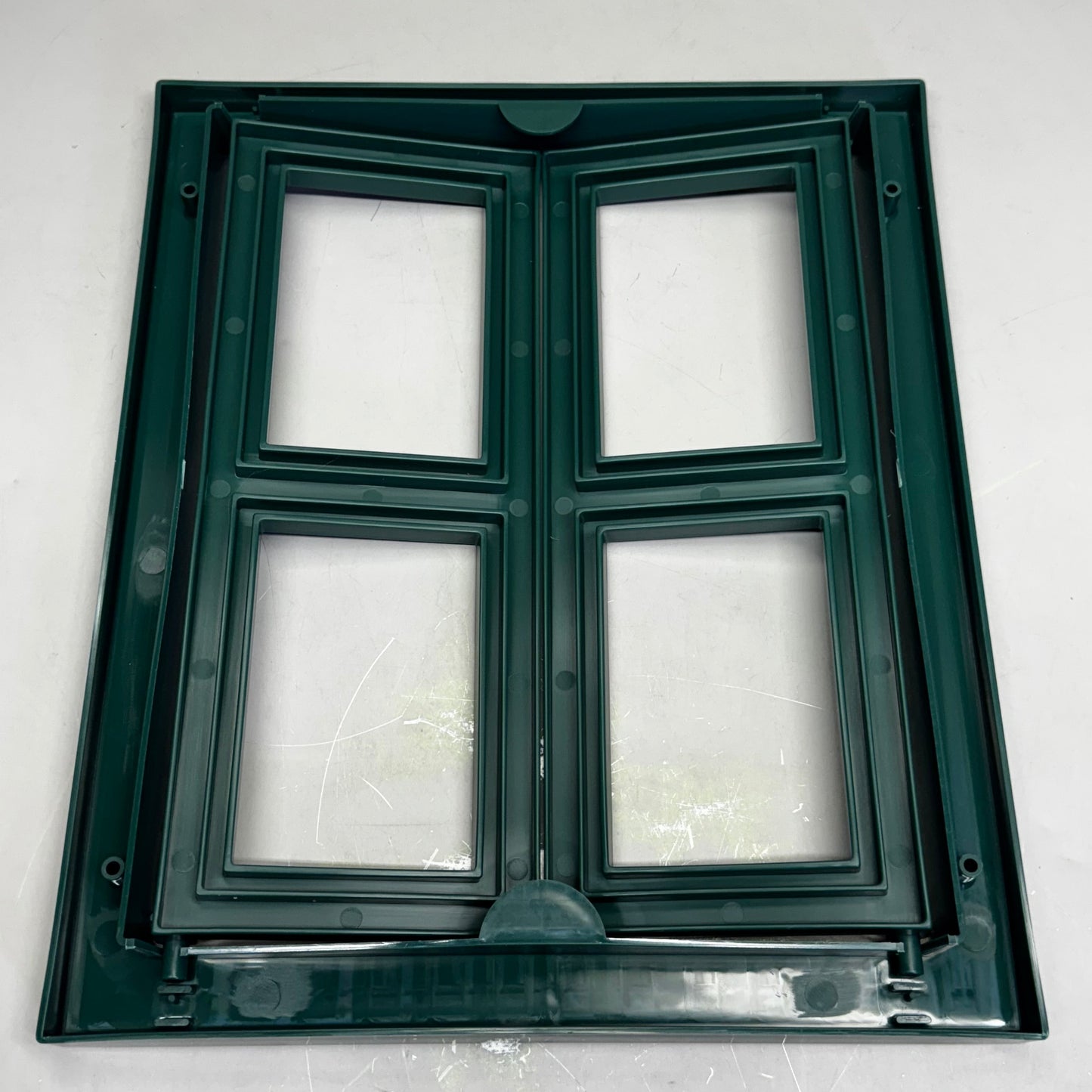Green Plastic Window Frame Sz 13.5"W x 16"H 71-5004