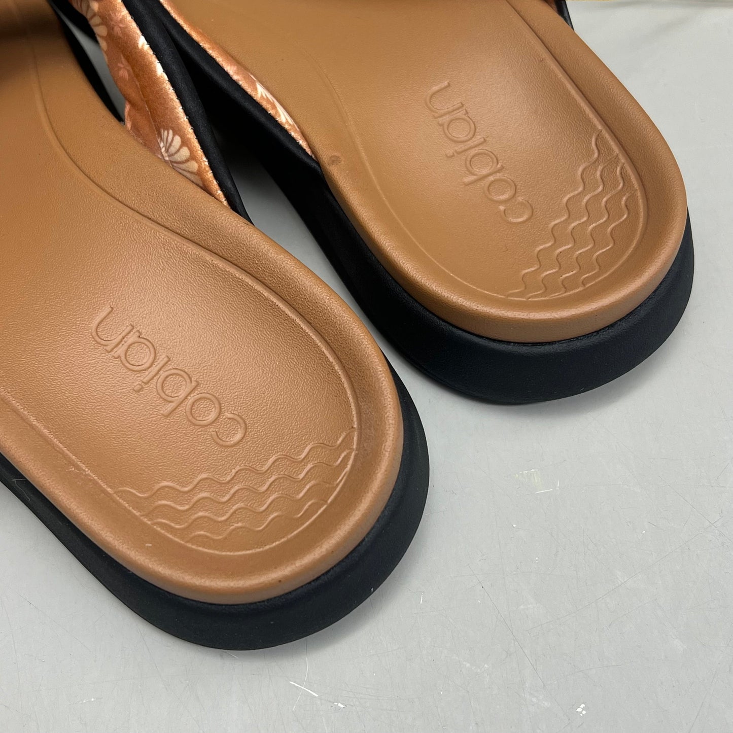 COBIAN Darby Synthetic Suede Strap Sandals  Women's SZ 8, EU 38.5 Black DAR24-001-8