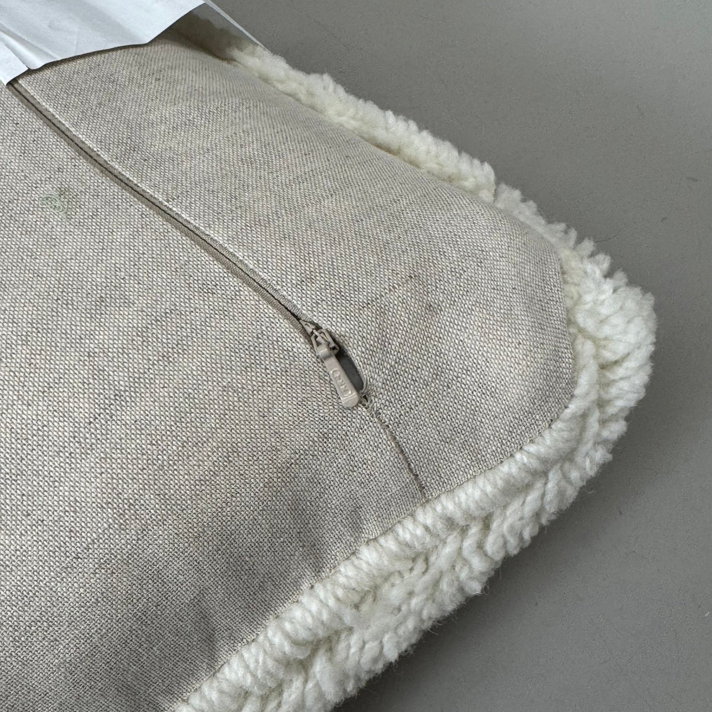 VILLA 22"x22" RN Mercer Decorative Throw Pillow in Ivory