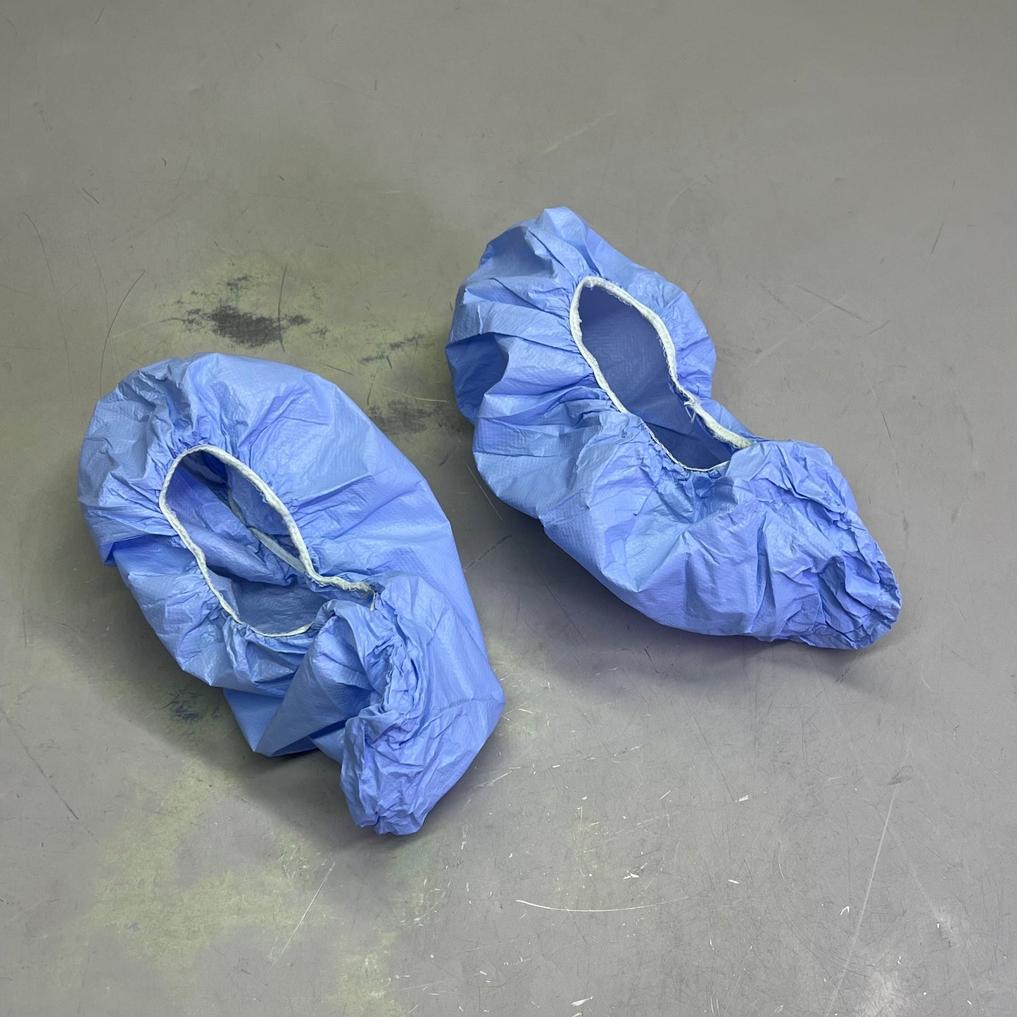 CRITICAL COVER (150 PAIRS) Sure Grip Shoe Covers Universal Size Blue SH-X1222-B