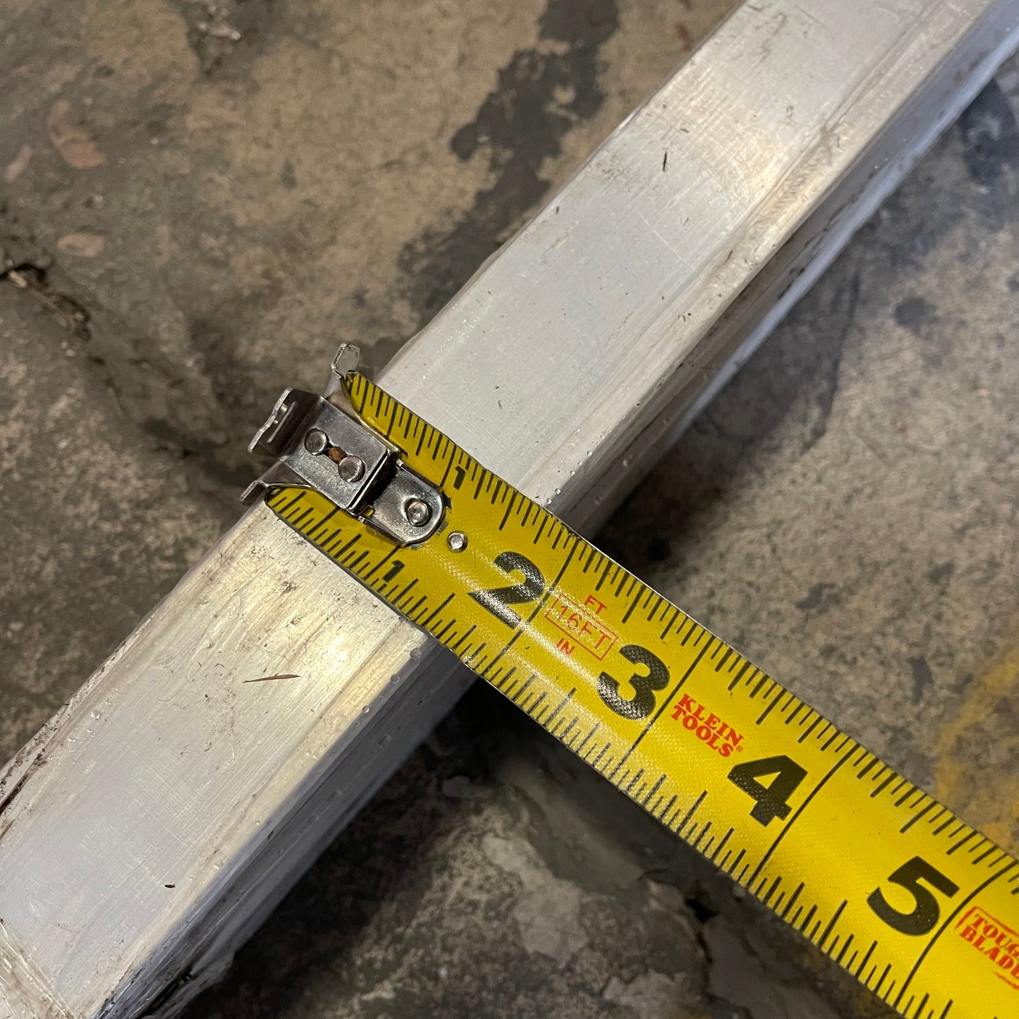 KRAFT TOOL CO. Striker Screed 120” x 1 1/2” x 3 1/2” ALUMINUM CC612AL