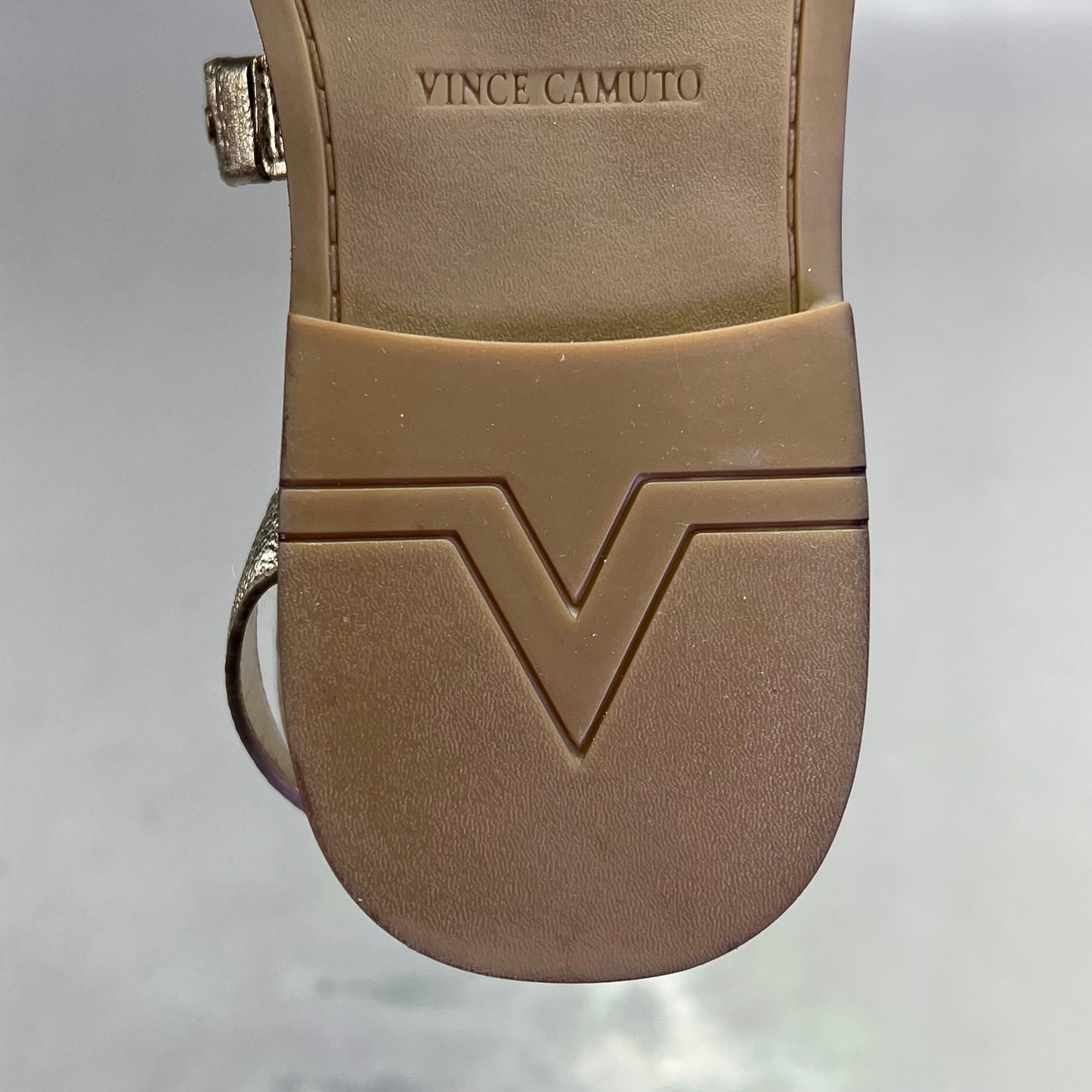 VINCE CAMUTO Leather Studded Gladiator Sandals Women's Sz 7M Egyptian Gold