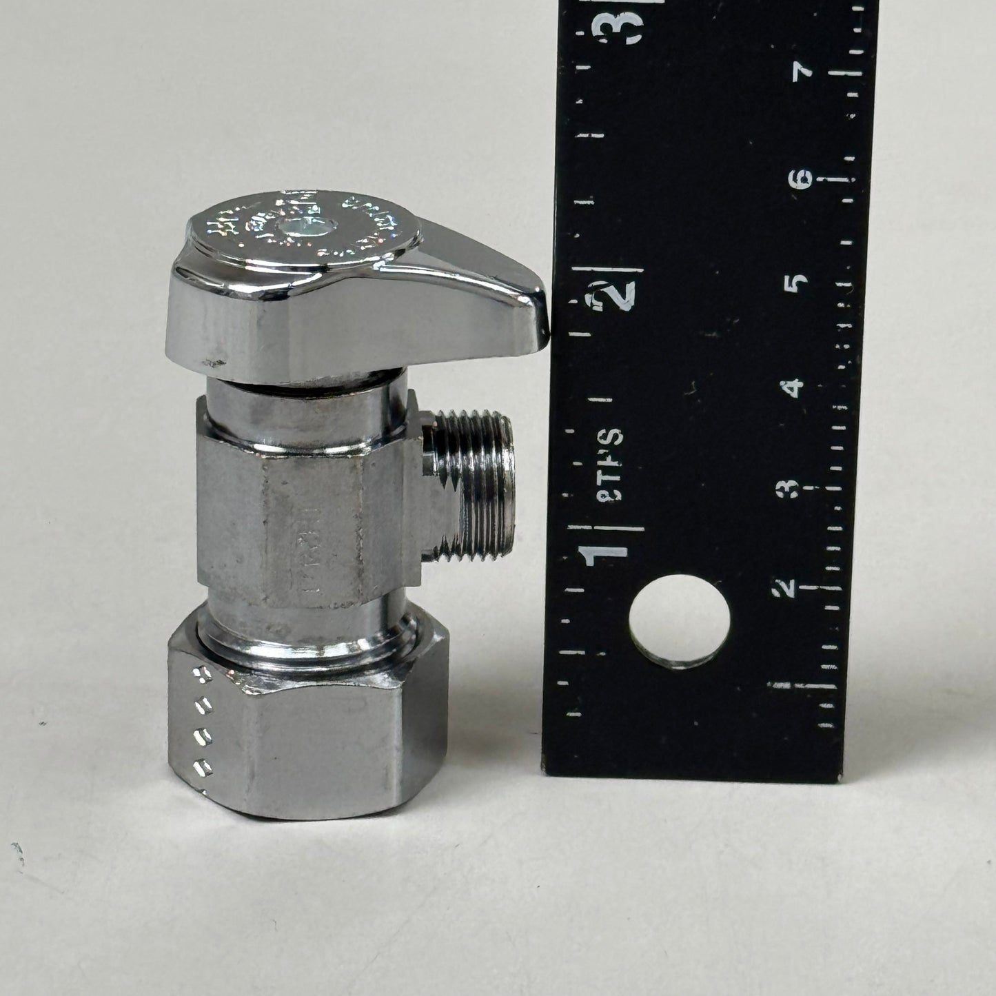 BRASS CRAFT (New) 1/2" Compr. Angle Stop Valve
