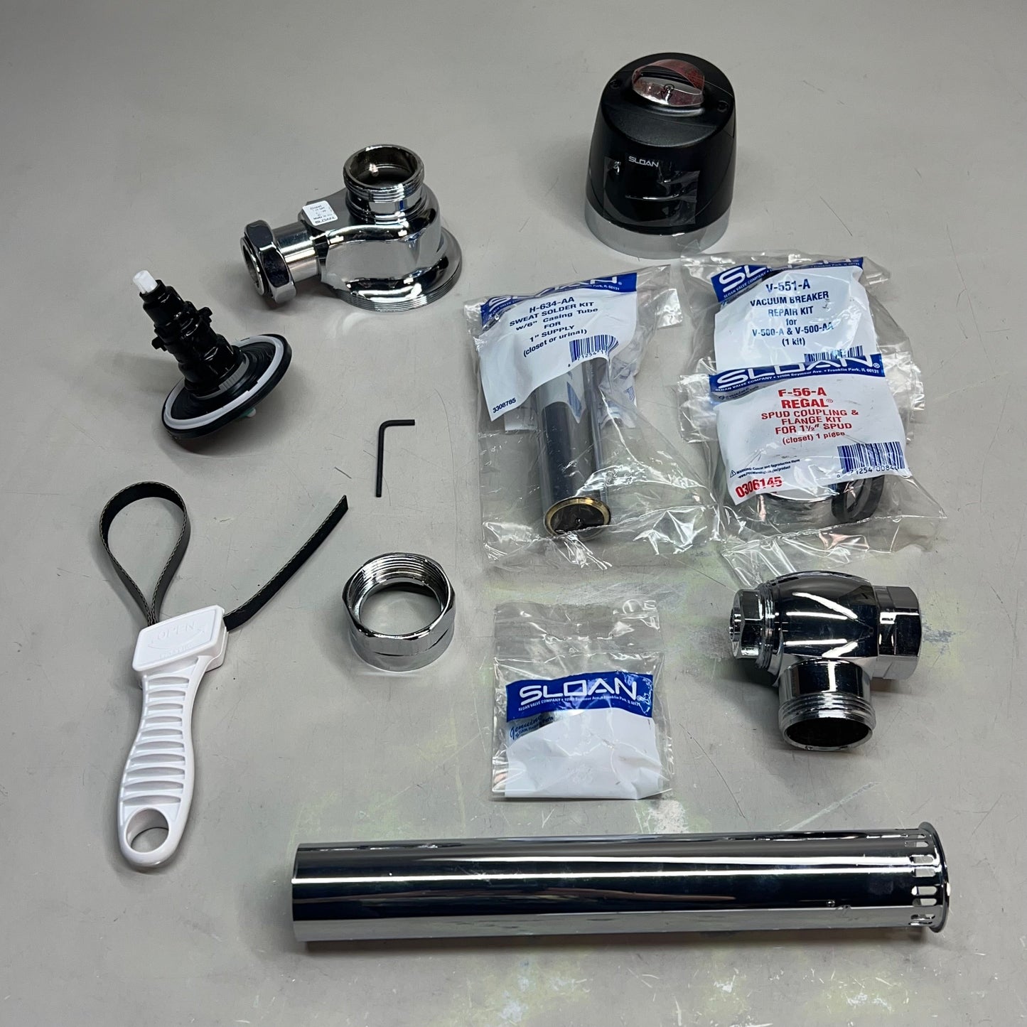 SLOAN OPTIMA PLUS Battery Powered Sensor Activated Flushometer Chrome 8111-1.28