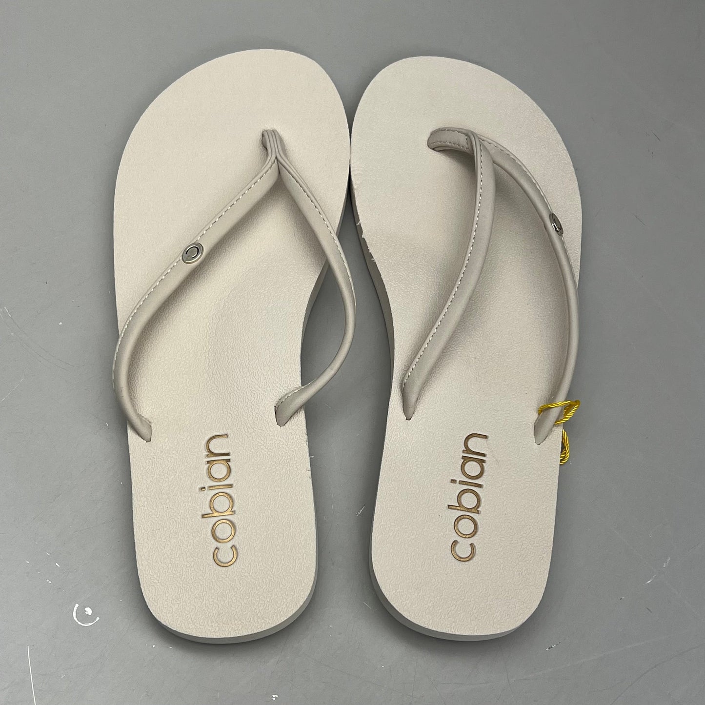 COBIAN Nia's Bounce Synthetic Leather Sandals Women's Sz 6, EU 35.5 Cream NIA25-110-6