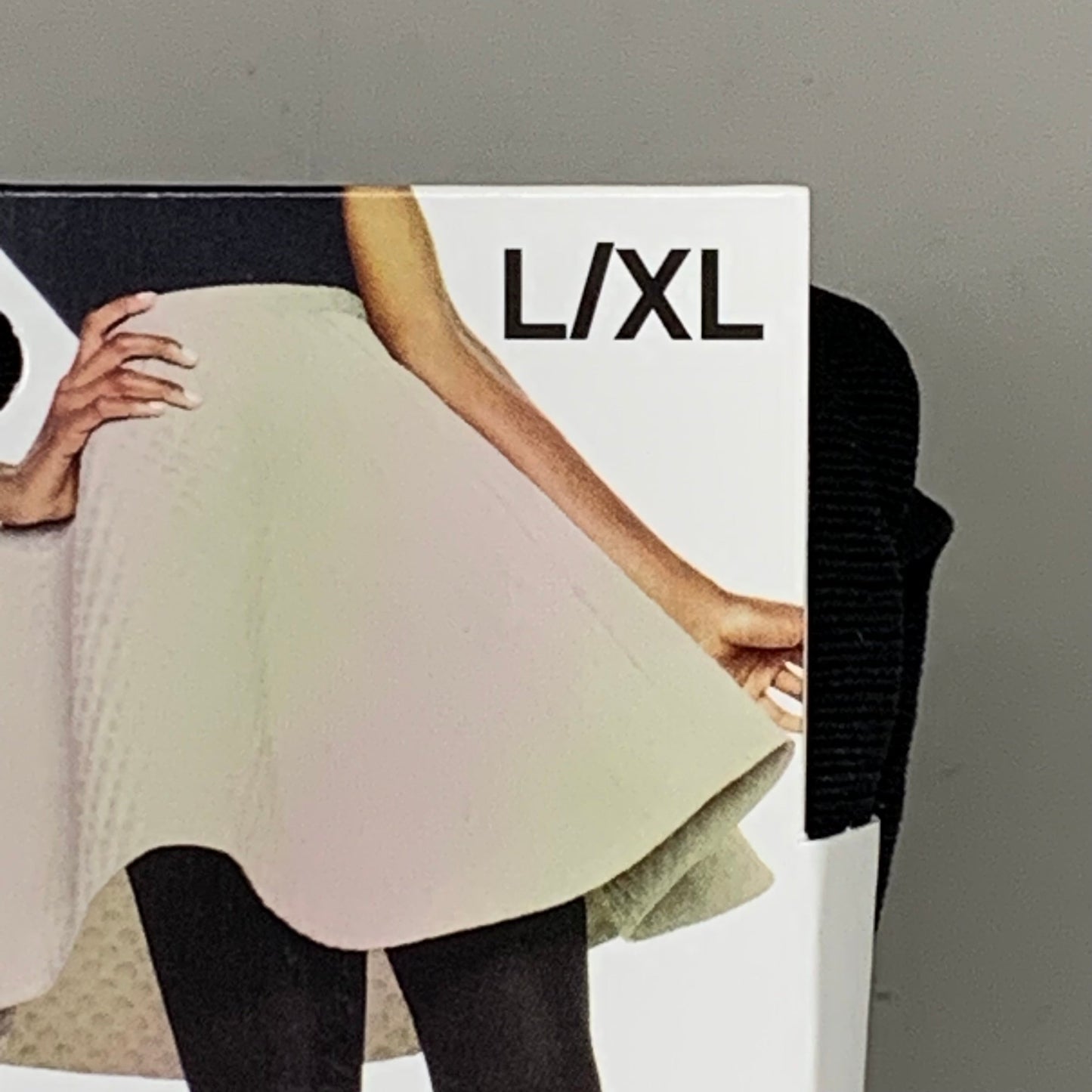 STYLE ESSENTIALS Tights Hanes Silky Opaque Size L XL Black Non Control Top