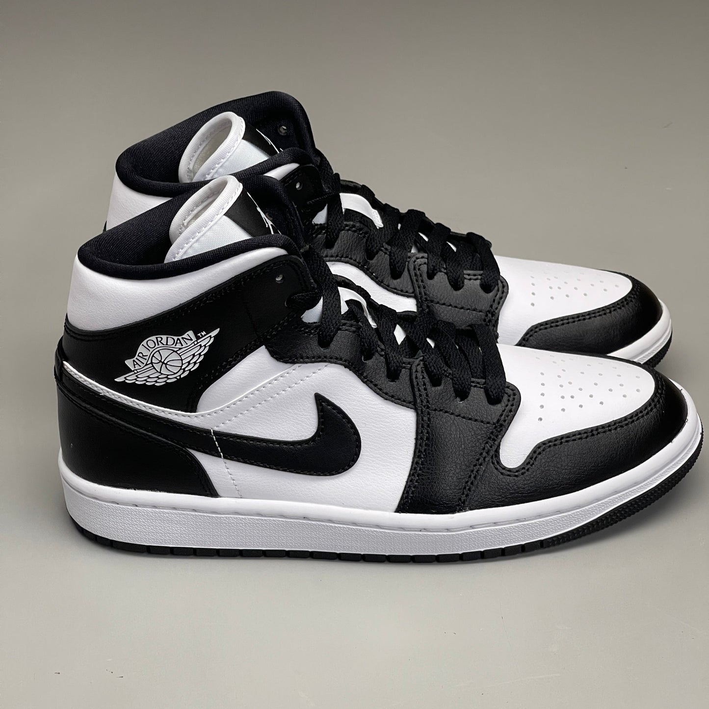 NIKE AIR JORDAN 1 Mid Panda Shoe Women's Sz 11 Black / White DV0991-101 (New)