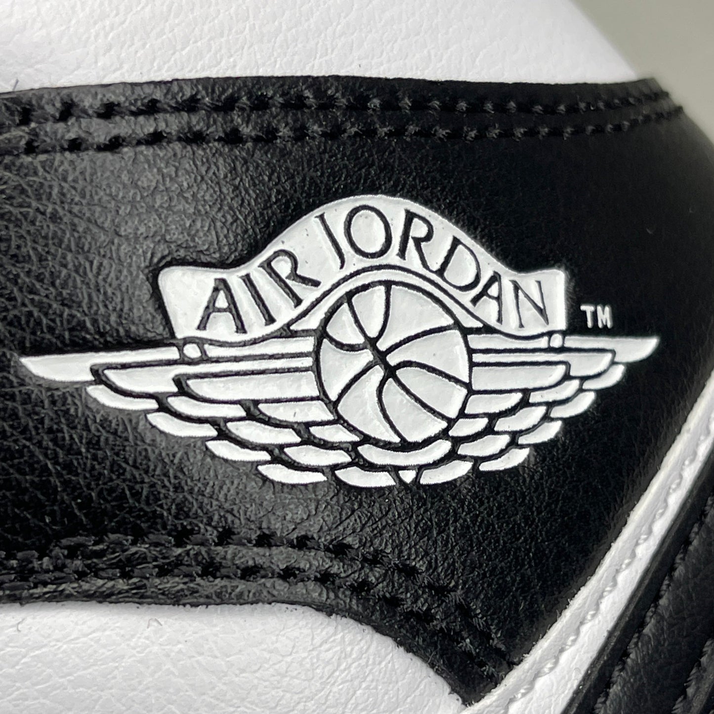 NIKE AIR JORDAN 1 Mid Panda Shoe Women's Sz 10 Black / White DV0991-101 (New)