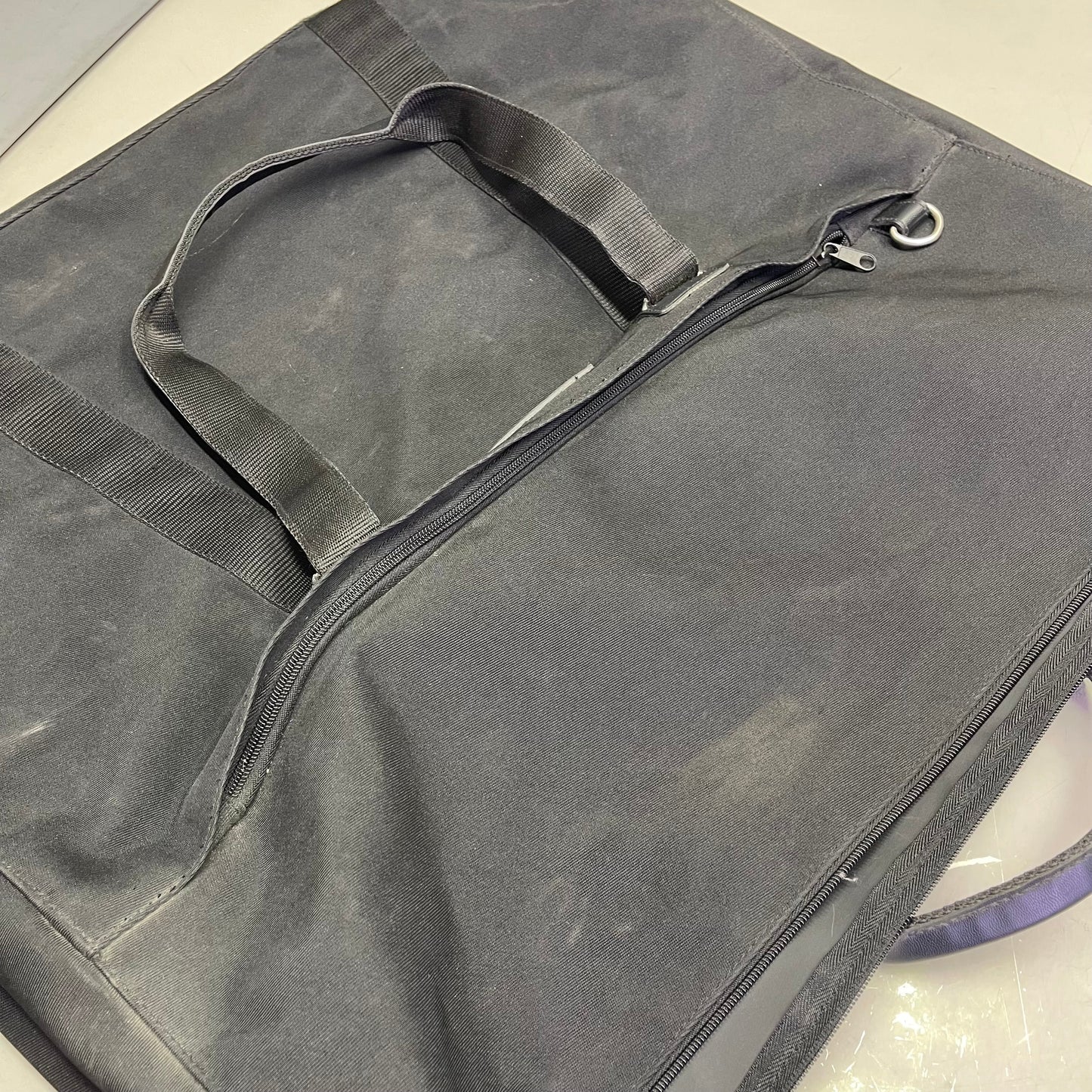 KENNETH COLE Travel/Overnight/Duffel Bag 22" x 22" x 10" Black