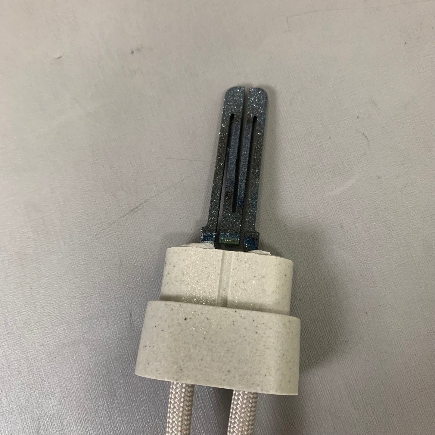 WHITE RODGERS EMERSON Hot Surface Ignitor White 767A-369