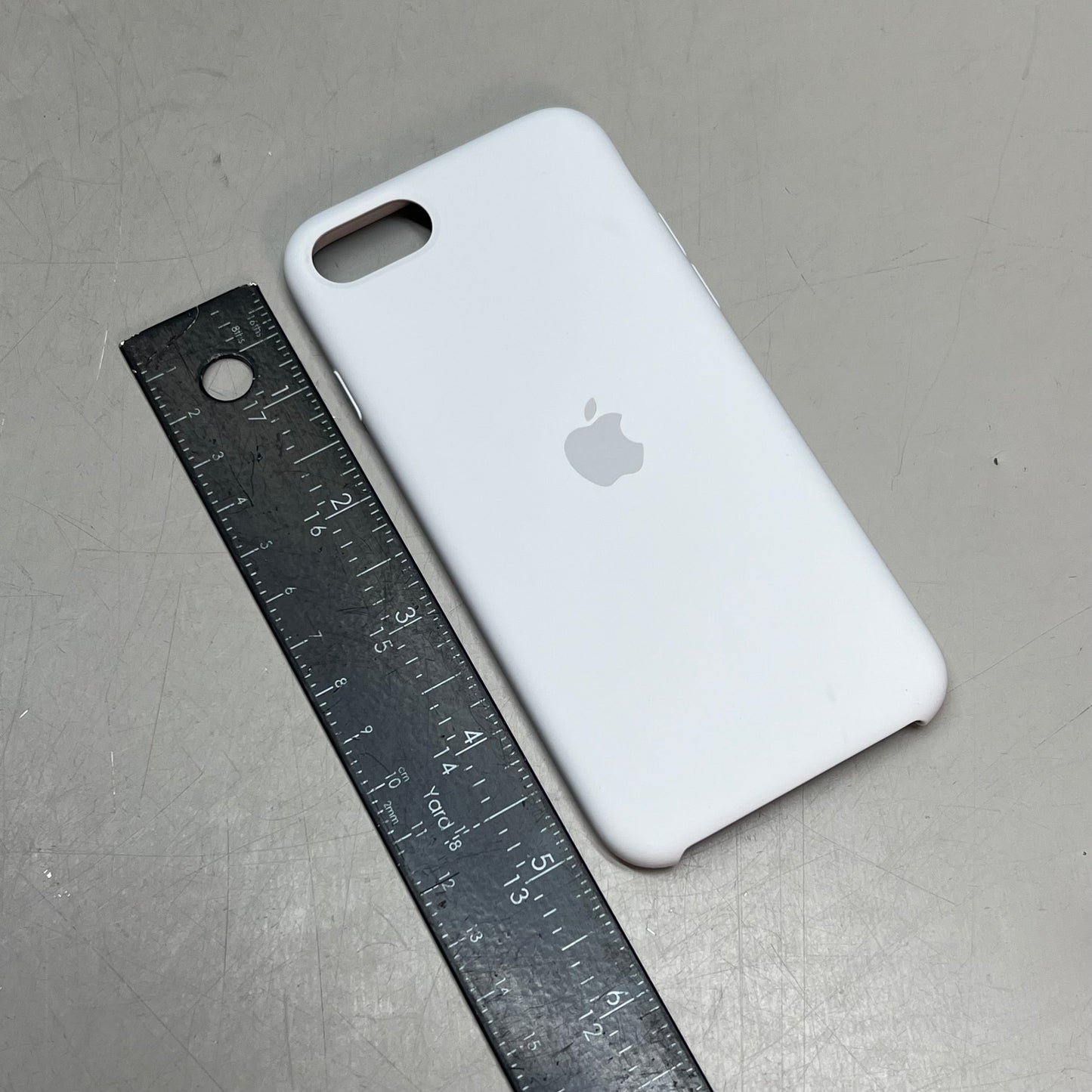 APPLE Silicone Case For Apple iPhone SE (2nd Generation) White MXYJ2ZM/A(Return)