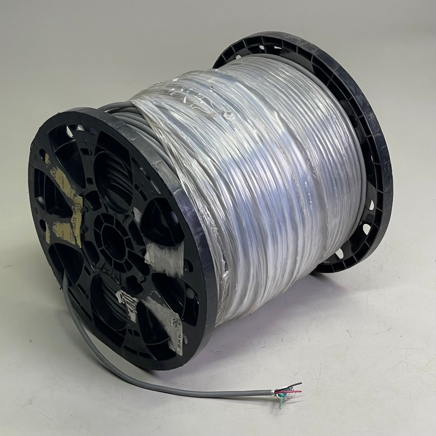 General Cable 4 Wire Sz 1000 ft Grey E105765-H