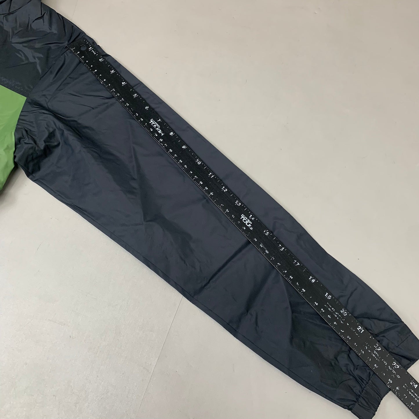COLUMBIA Rain-Zilla Fleece Lined Jacket Unisex Youth Sz L Black Canteen RB3418-008